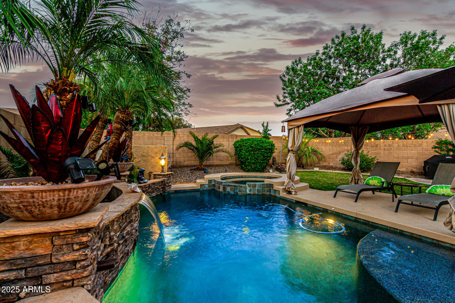 3628 E MEADOWVIEW Drive