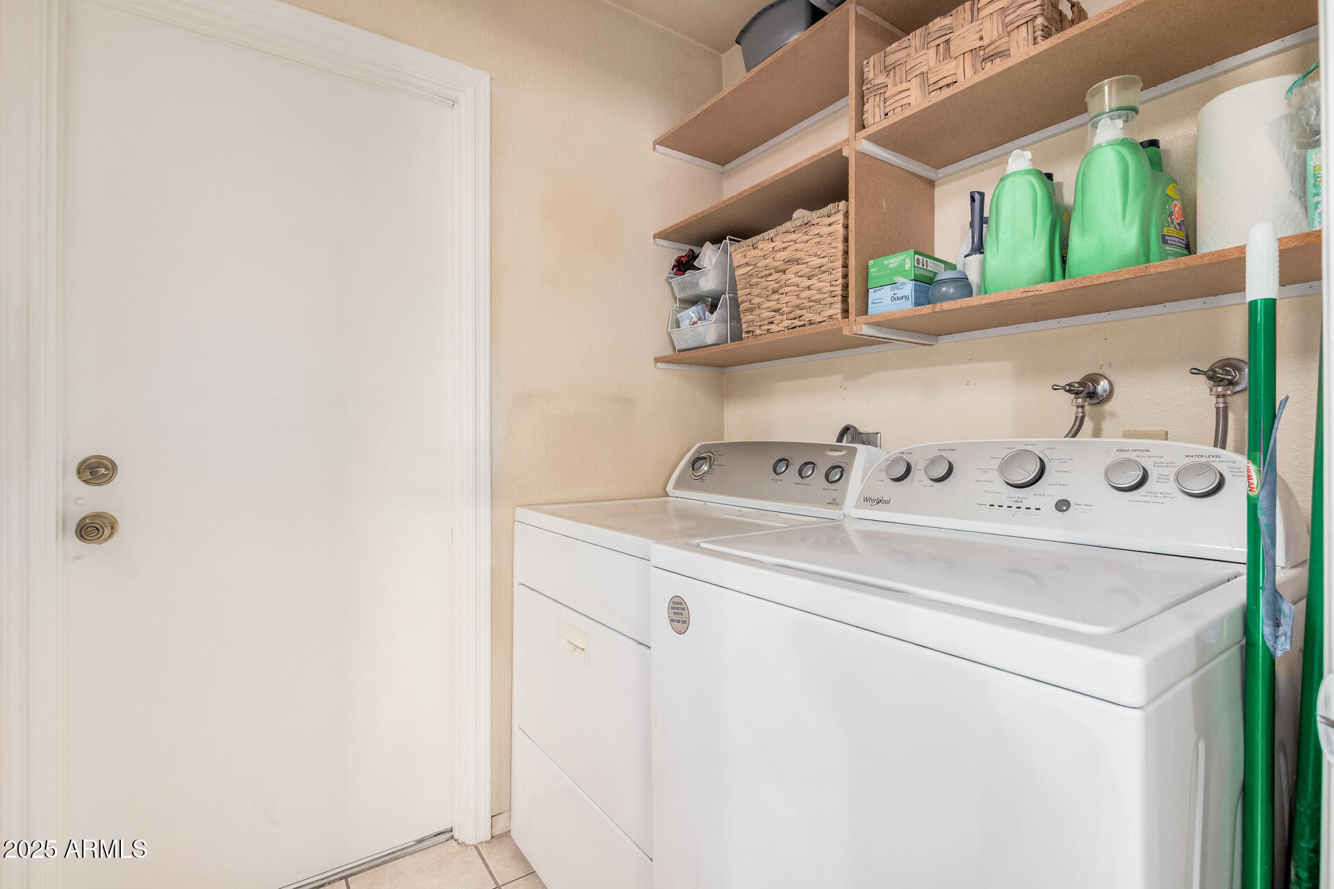 2447 E HOLMES Avenue