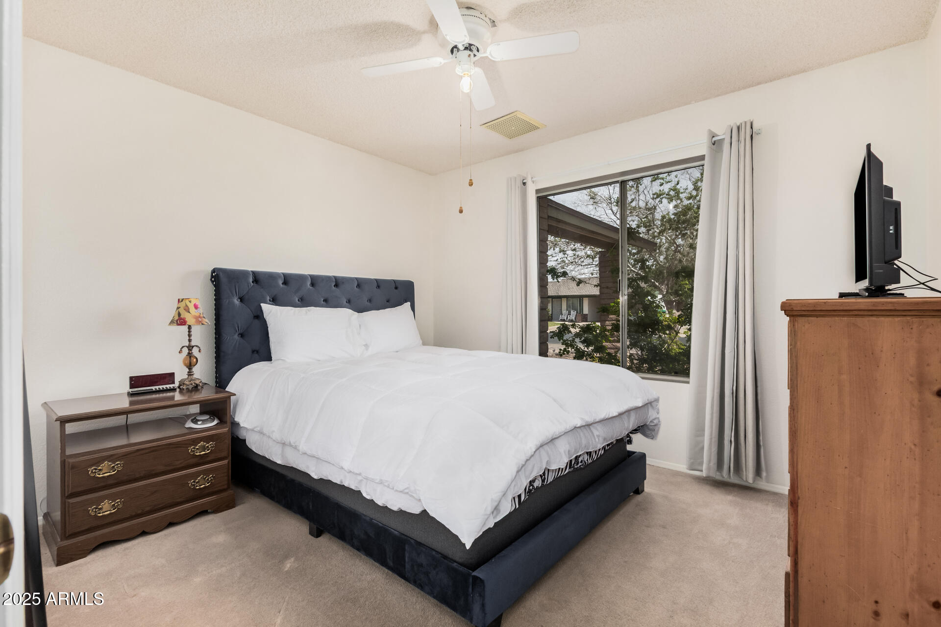 2447 E HOLMES Avenue