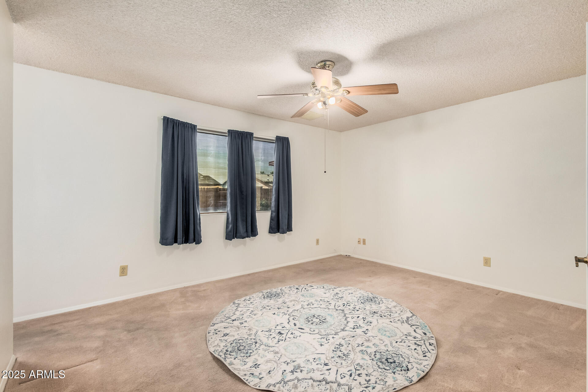 2447 E HOLMES Avenue