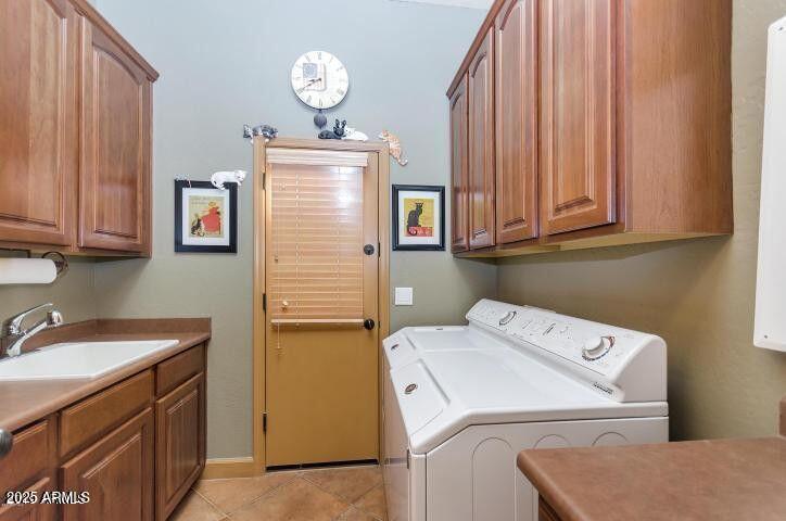 4842 E FIRESTONE Drive