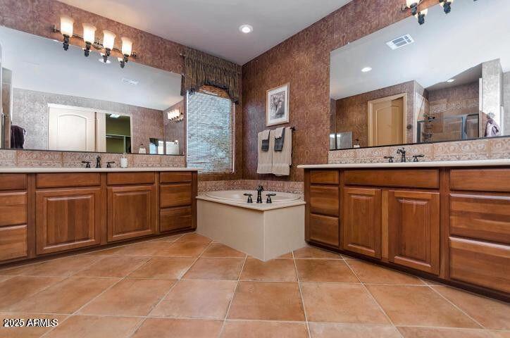 4842 E FIRESTONE Drive