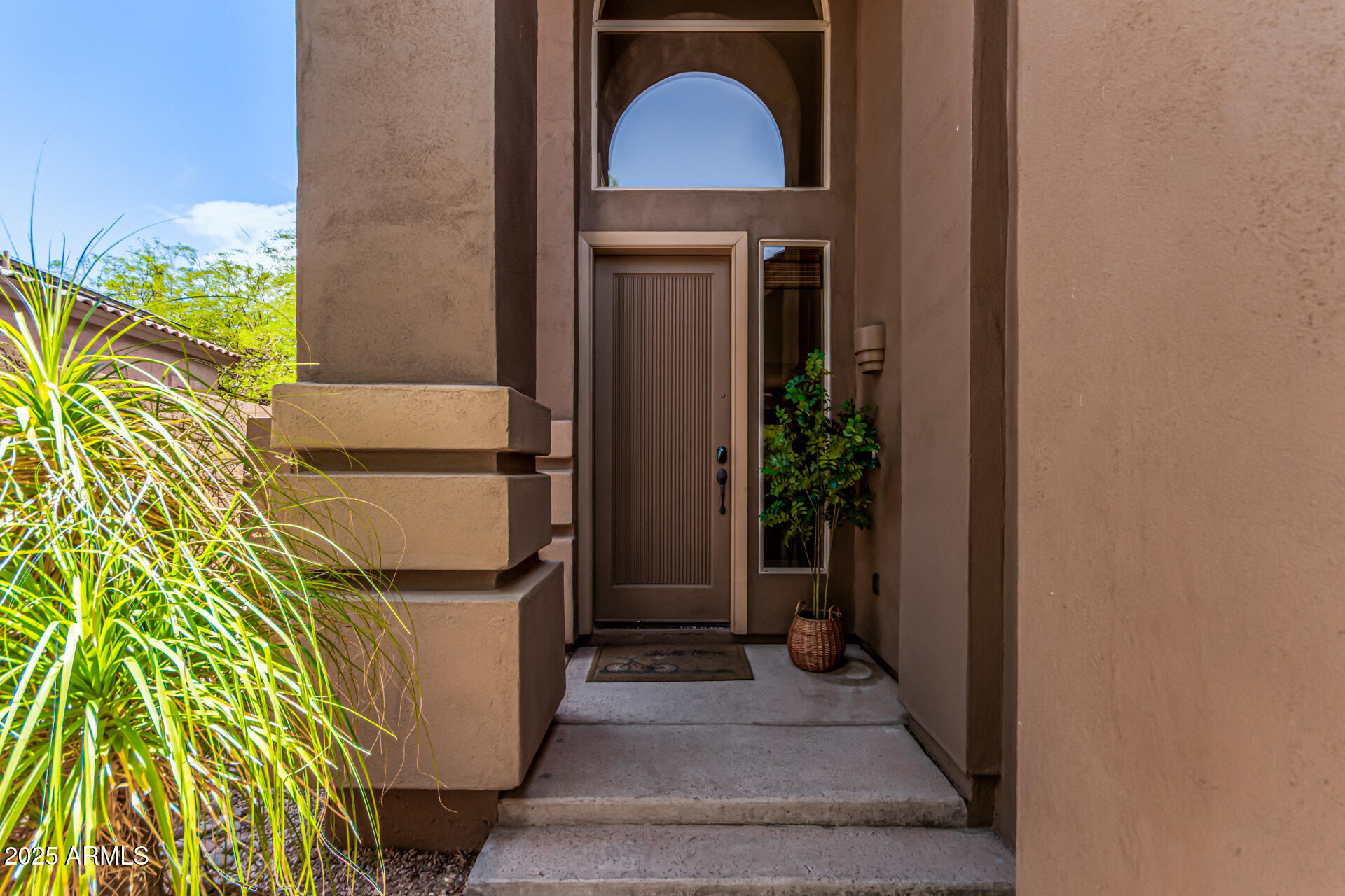 3055 N RED MOUNTAIN, 98