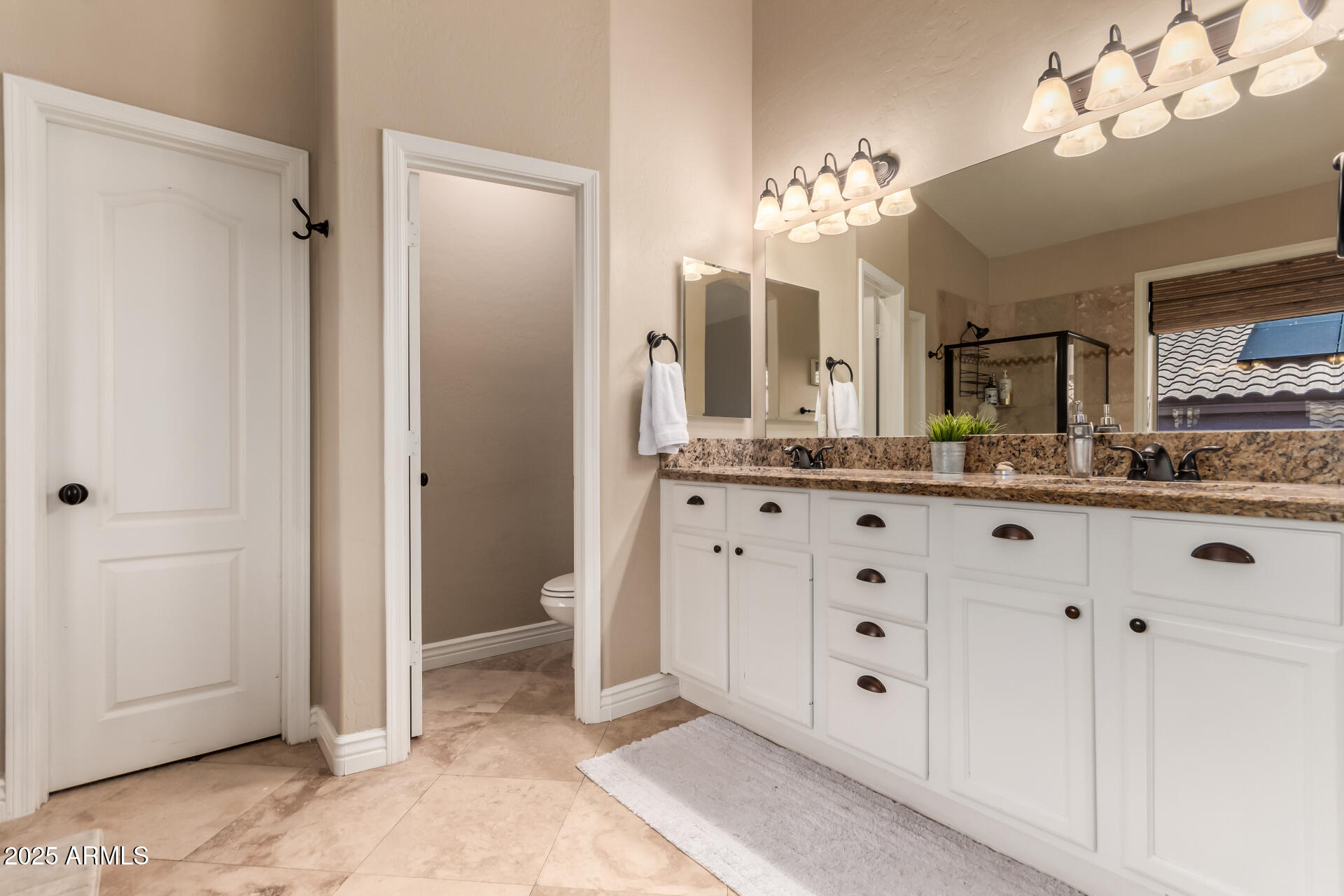 3055 N RED MOUNTAIN, 98