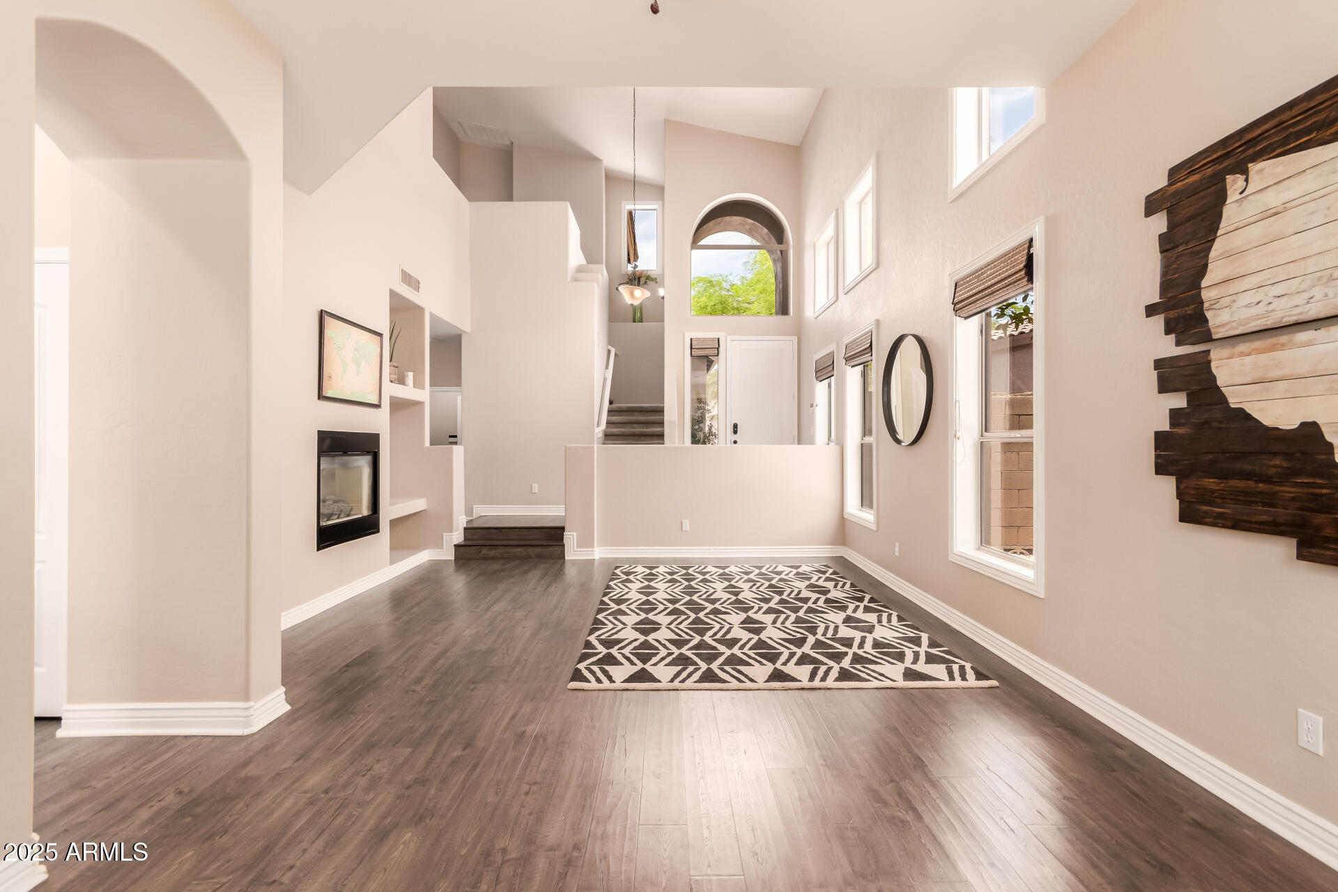 3055 N RED MOUNTAIN, 98