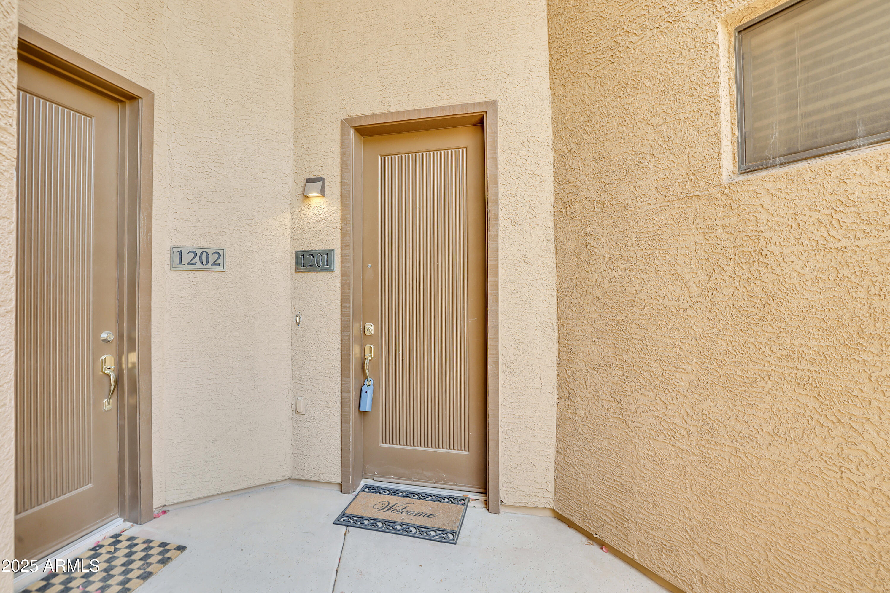 705 W QUEEN CREEK Road, 1201