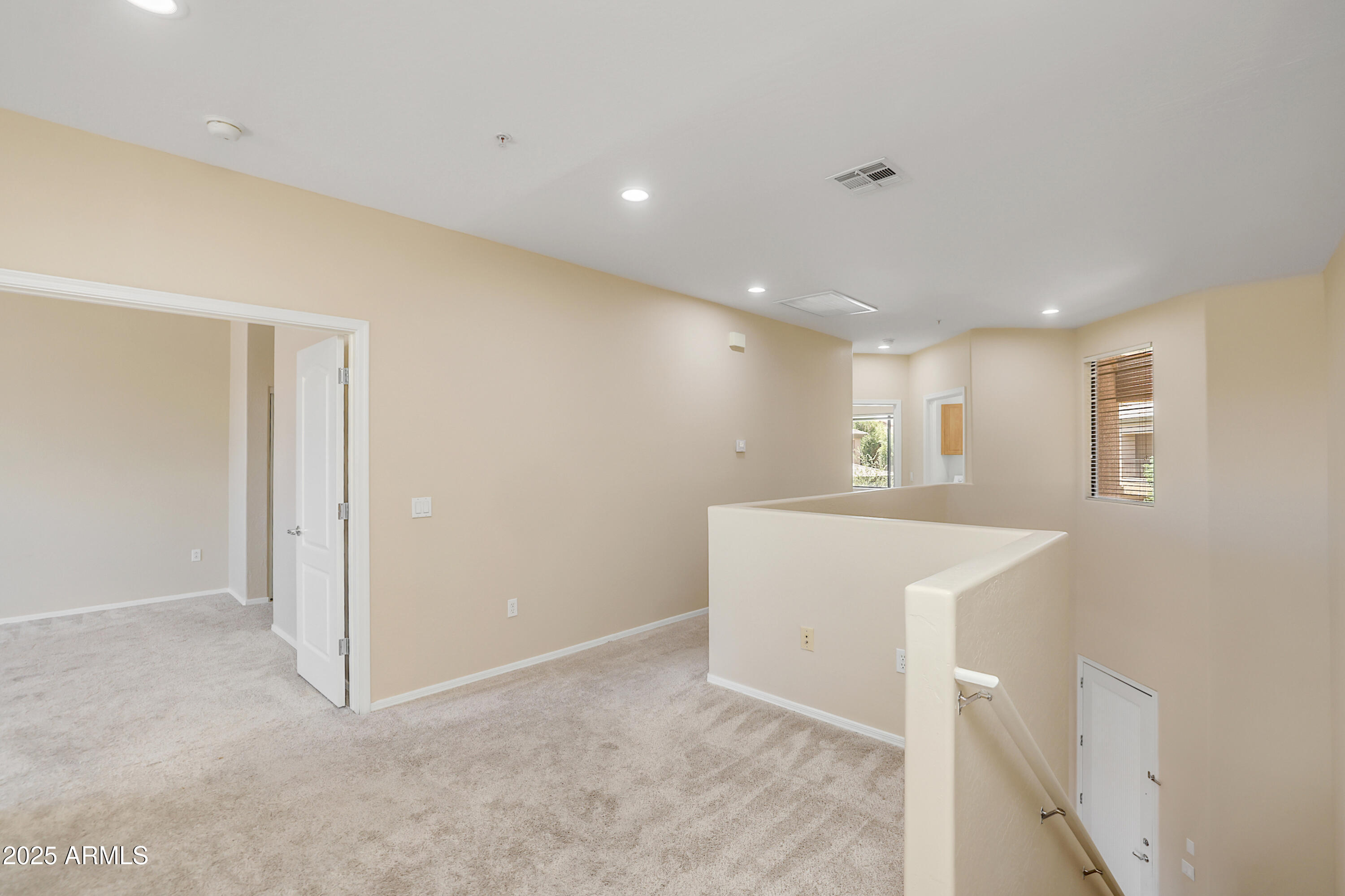 705 W QUEEN CREEK Road, 1201