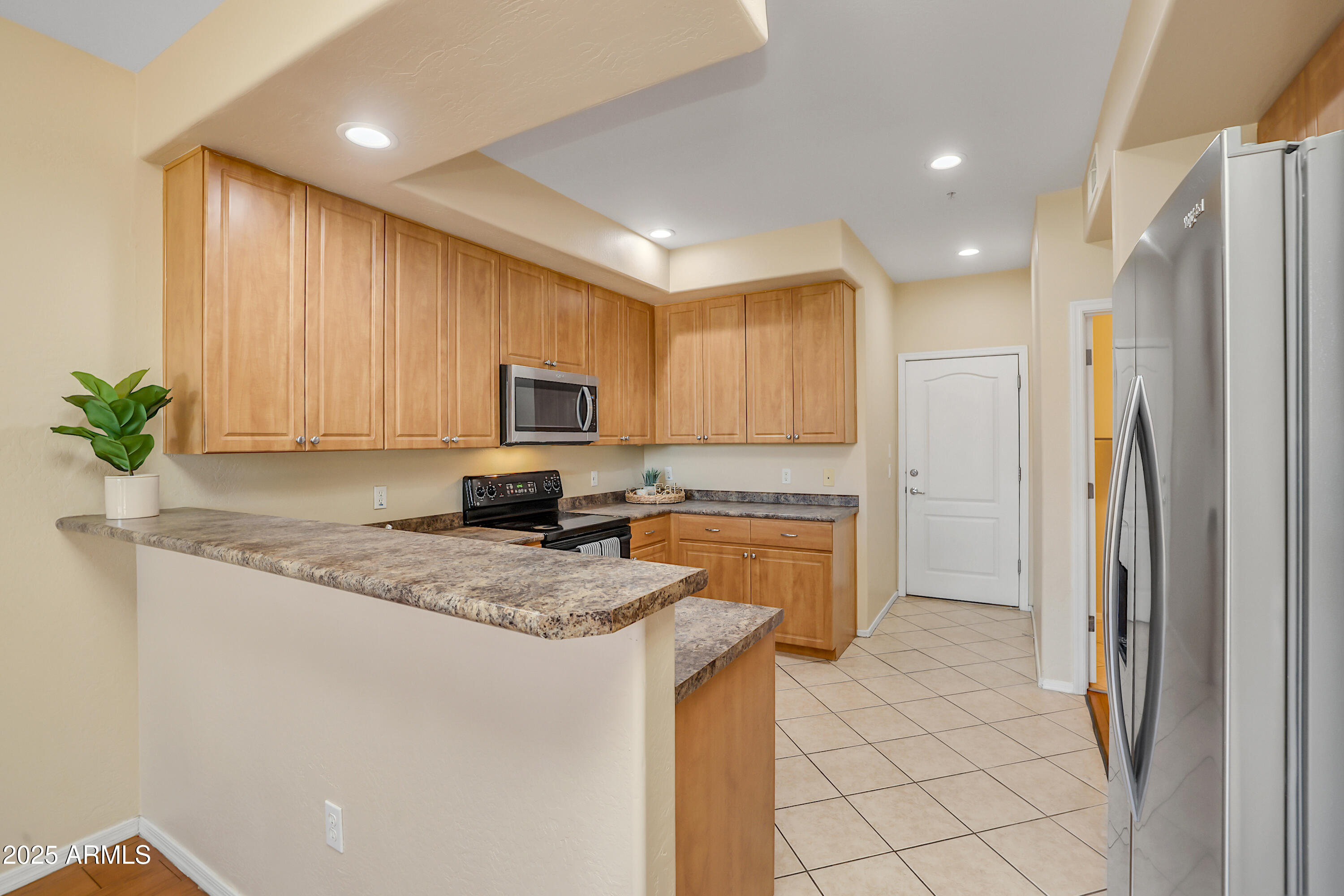 705 W QUEEN CREEK Road, 1201