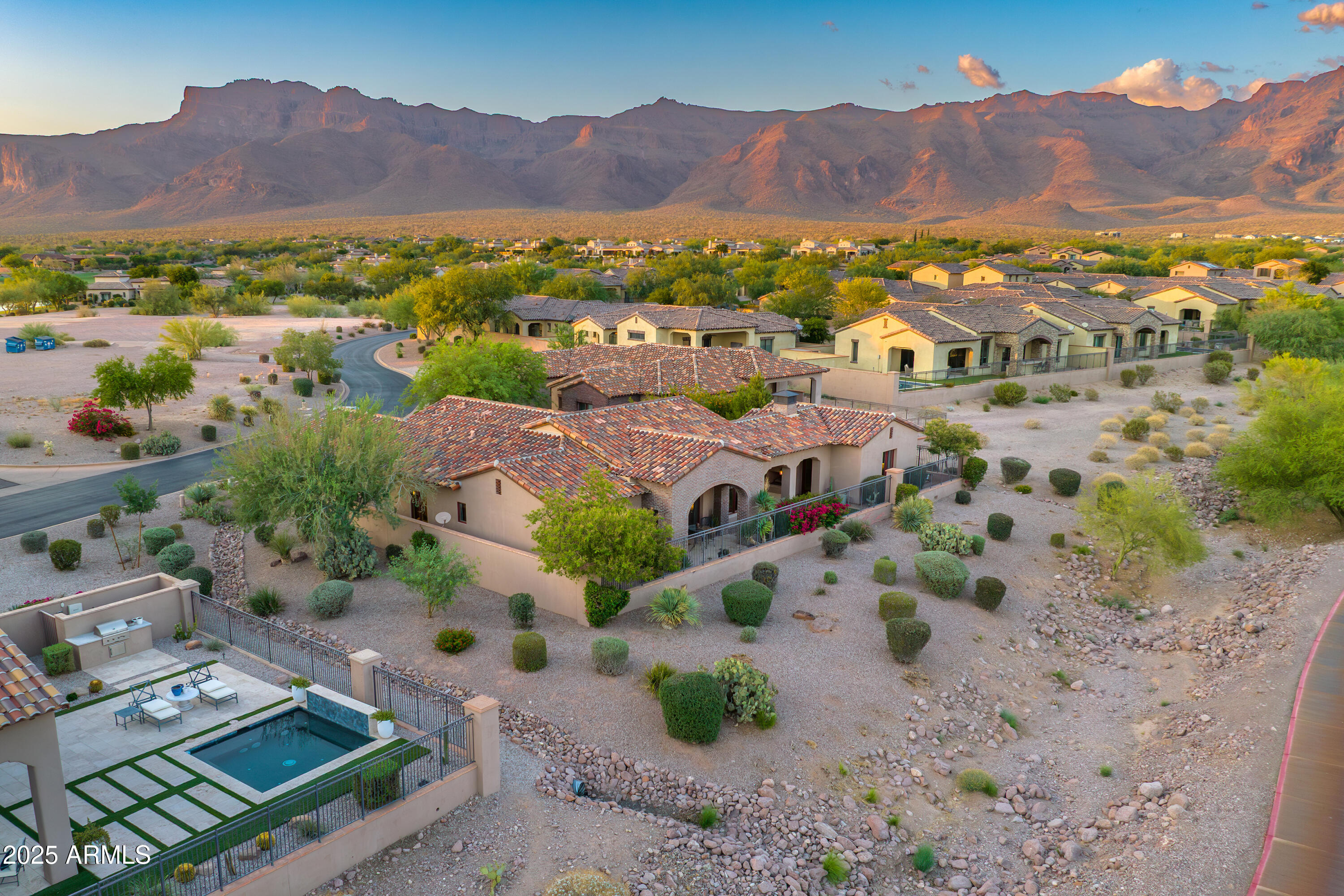 8139 E CLUB VILLAGE Drive