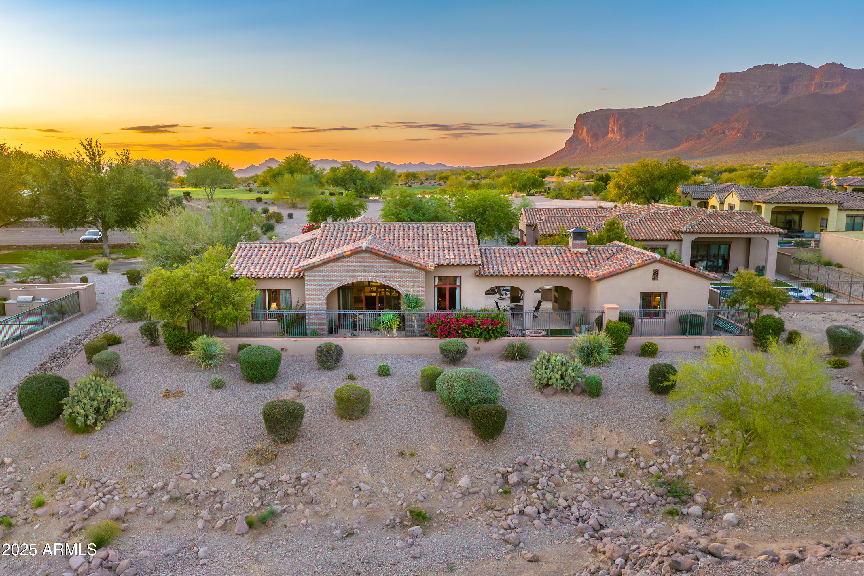 8139 E CLUB VILLAGE Drive