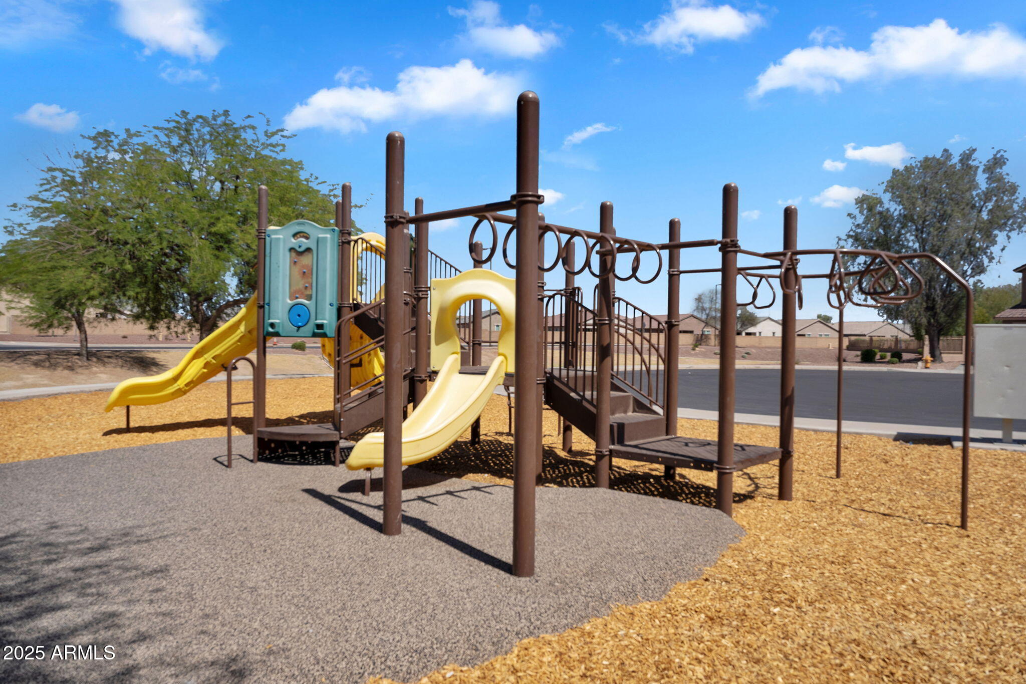 24886 W HUNTINGTON Drive