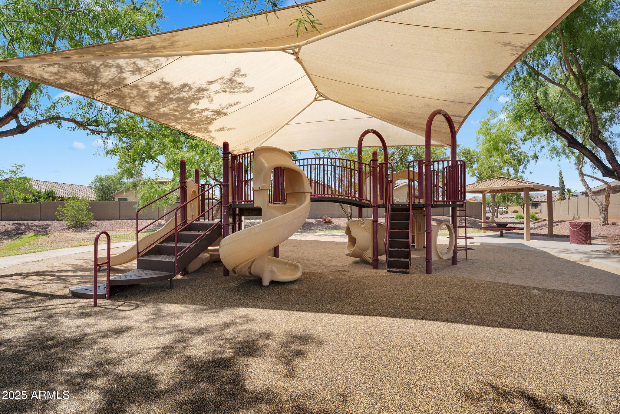 24886 W HUNTINGTON Drive