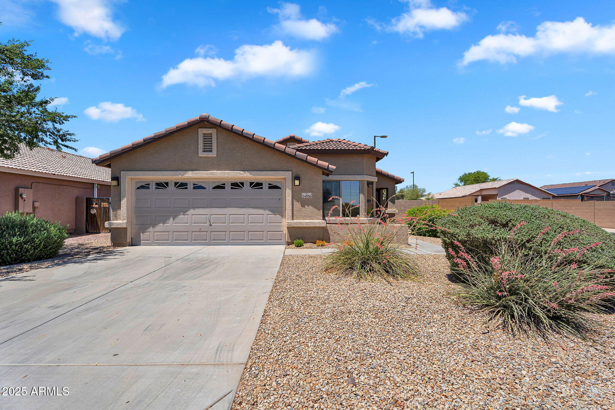 24886 W HUNTINGTON Drive