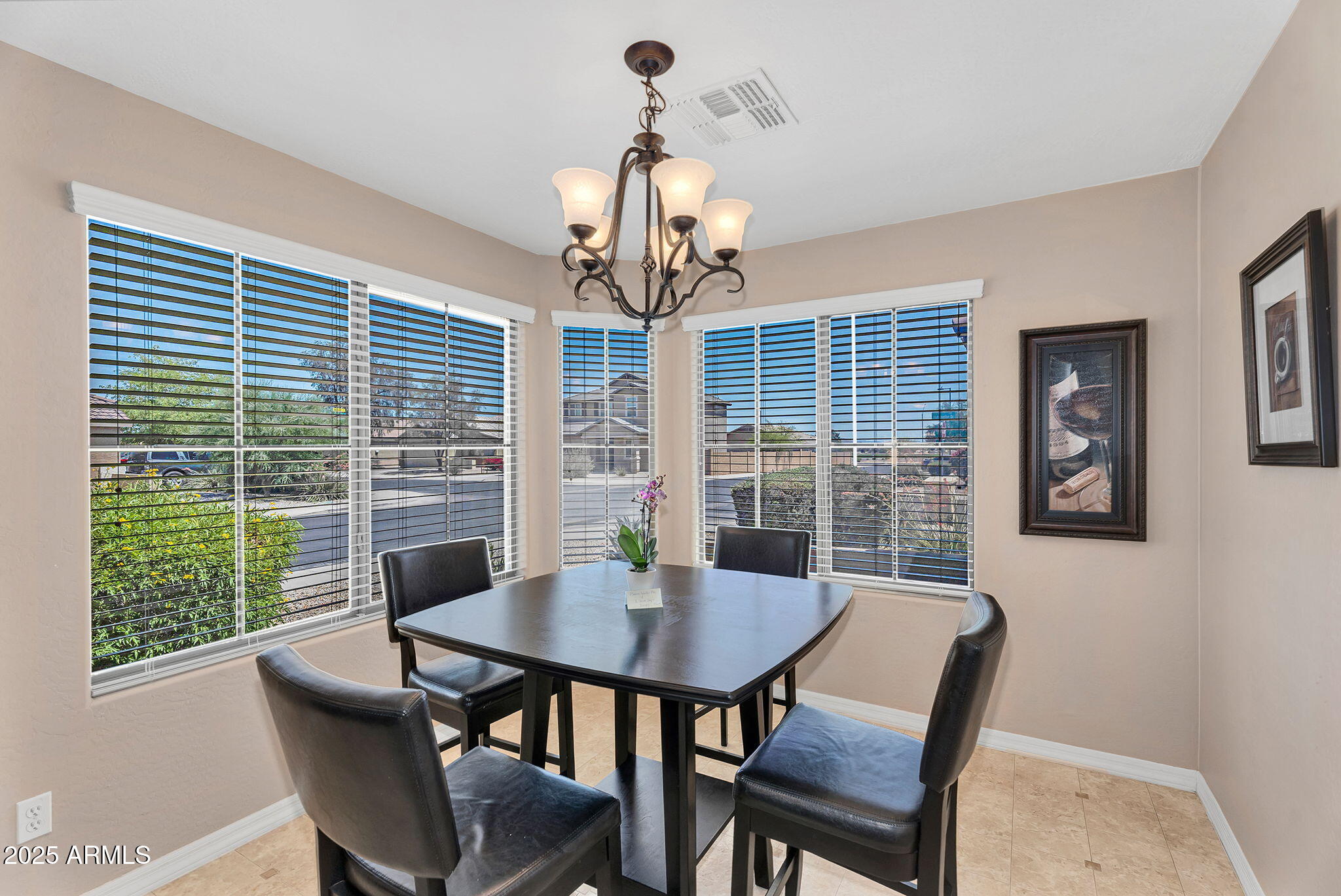 24886 W HUNTINGTON Drive