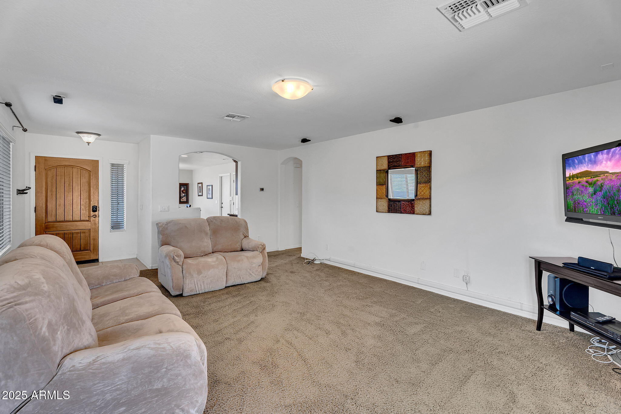 24886 W HUNTINGTON Drive