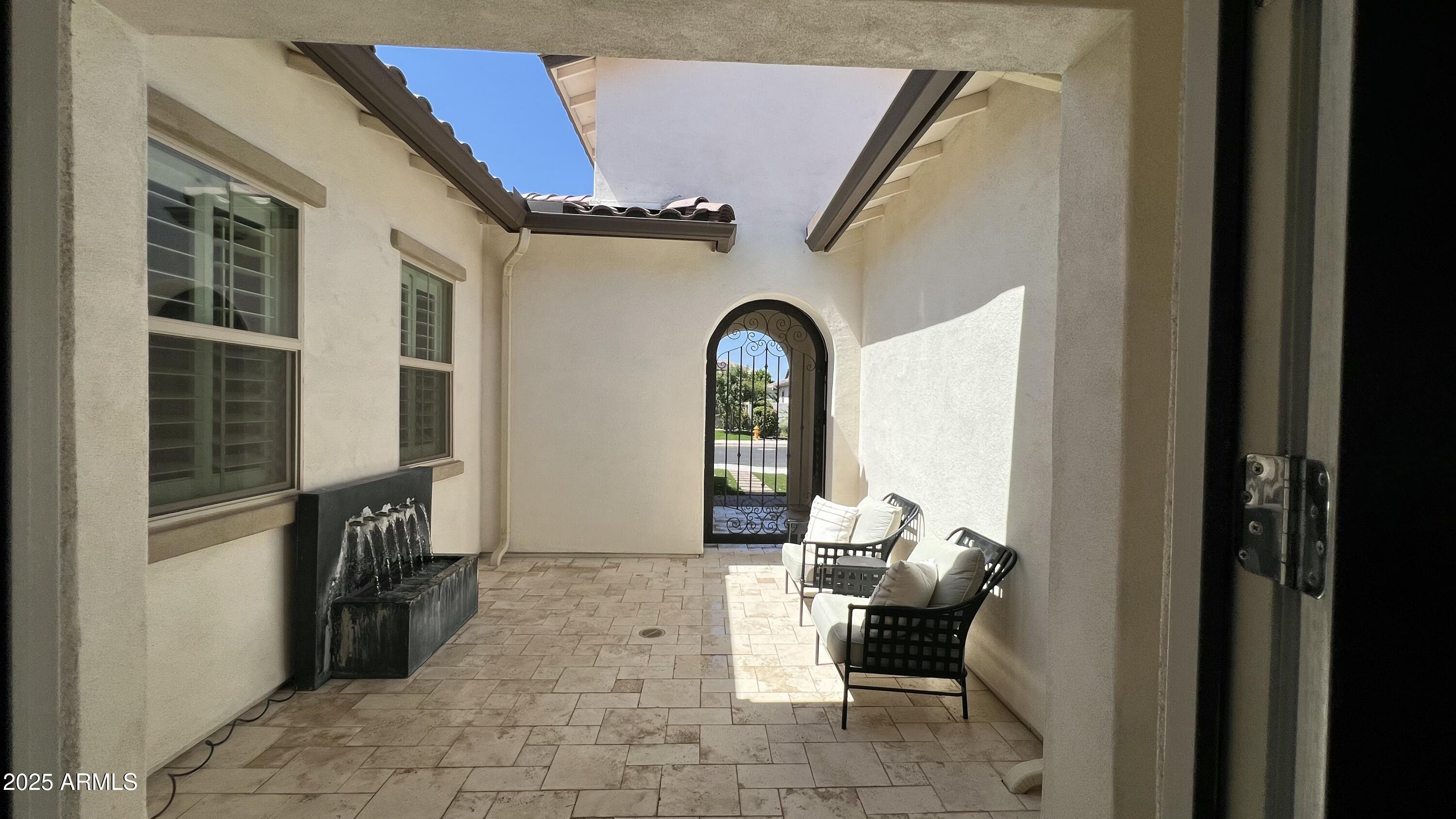 2121 E AQUARIUS Place