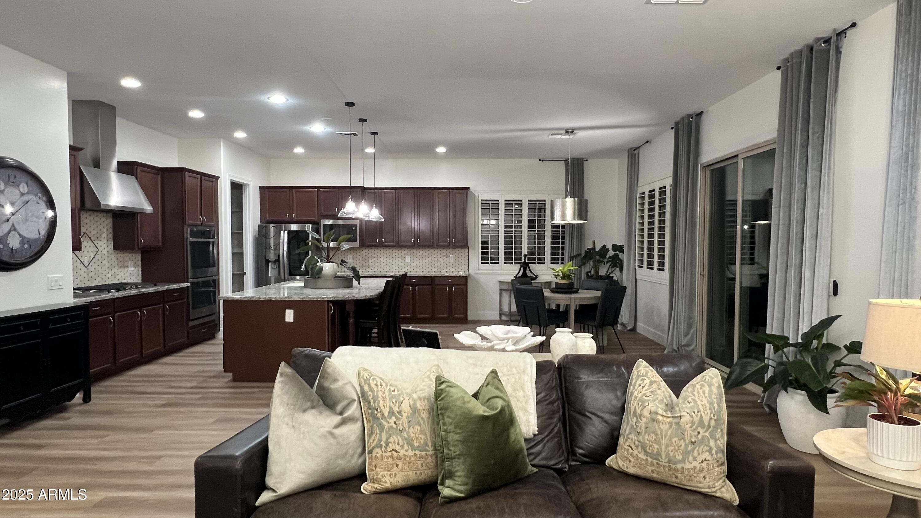 2121 E AQUARIUS Place