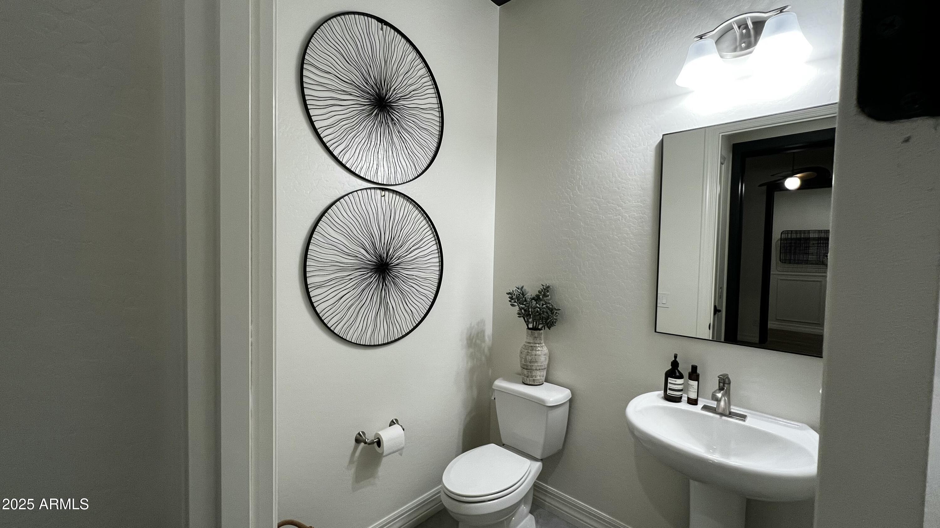 2121 E AQUARIUS Place