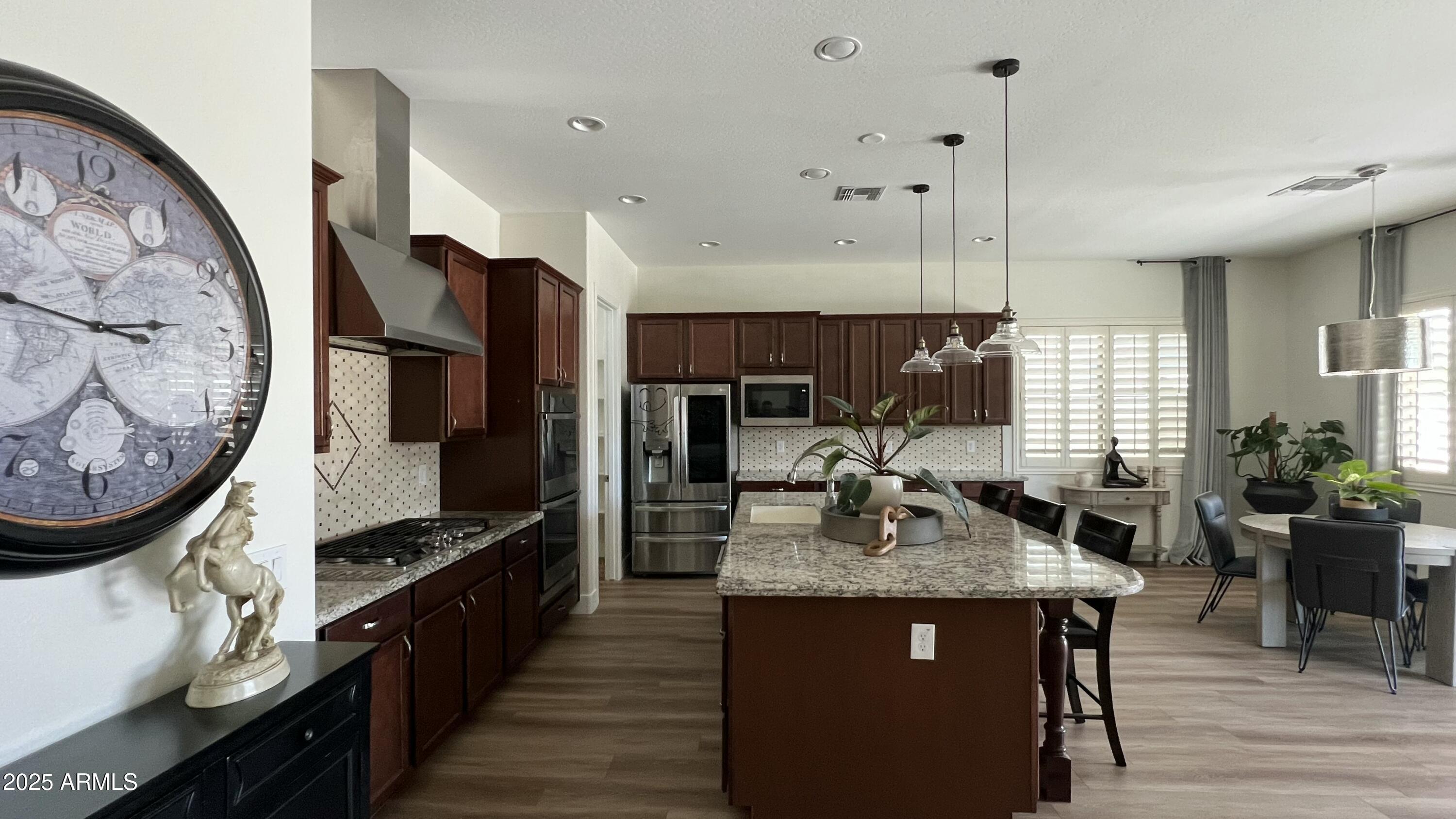 2121 E AQUARIUS Place