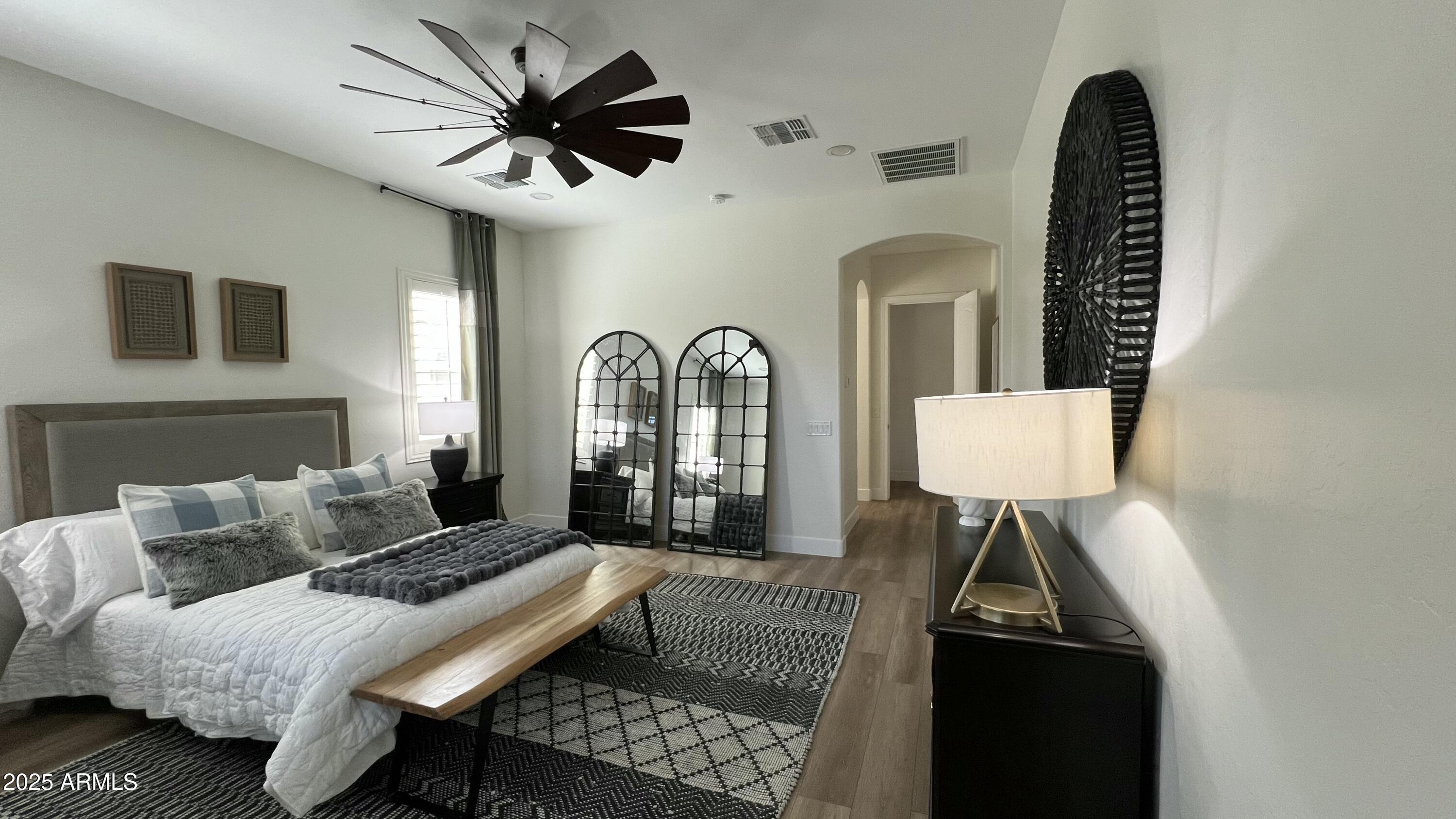 2121 E AQUARIUS Place