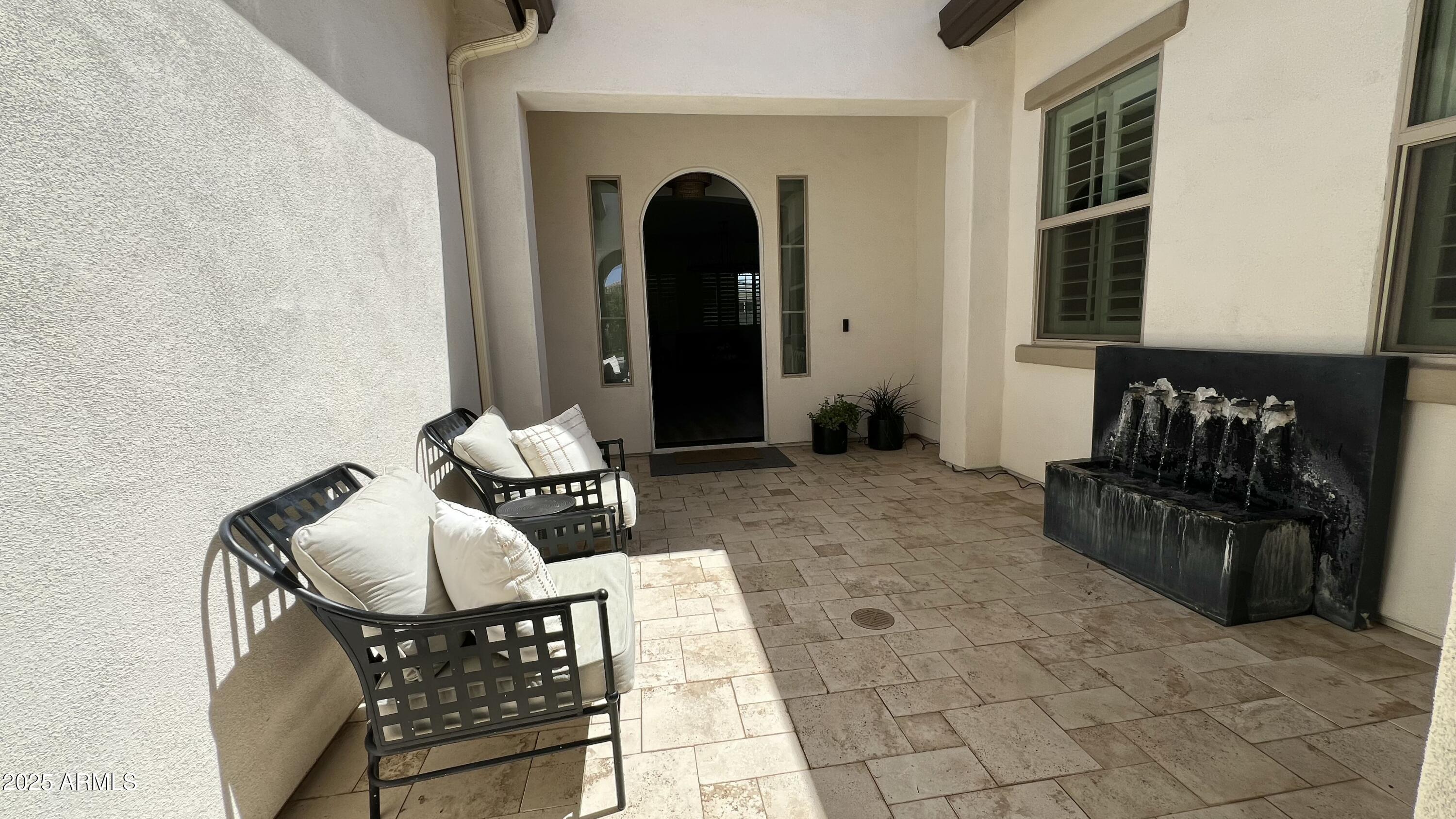 2121 E AQUARIUS Place