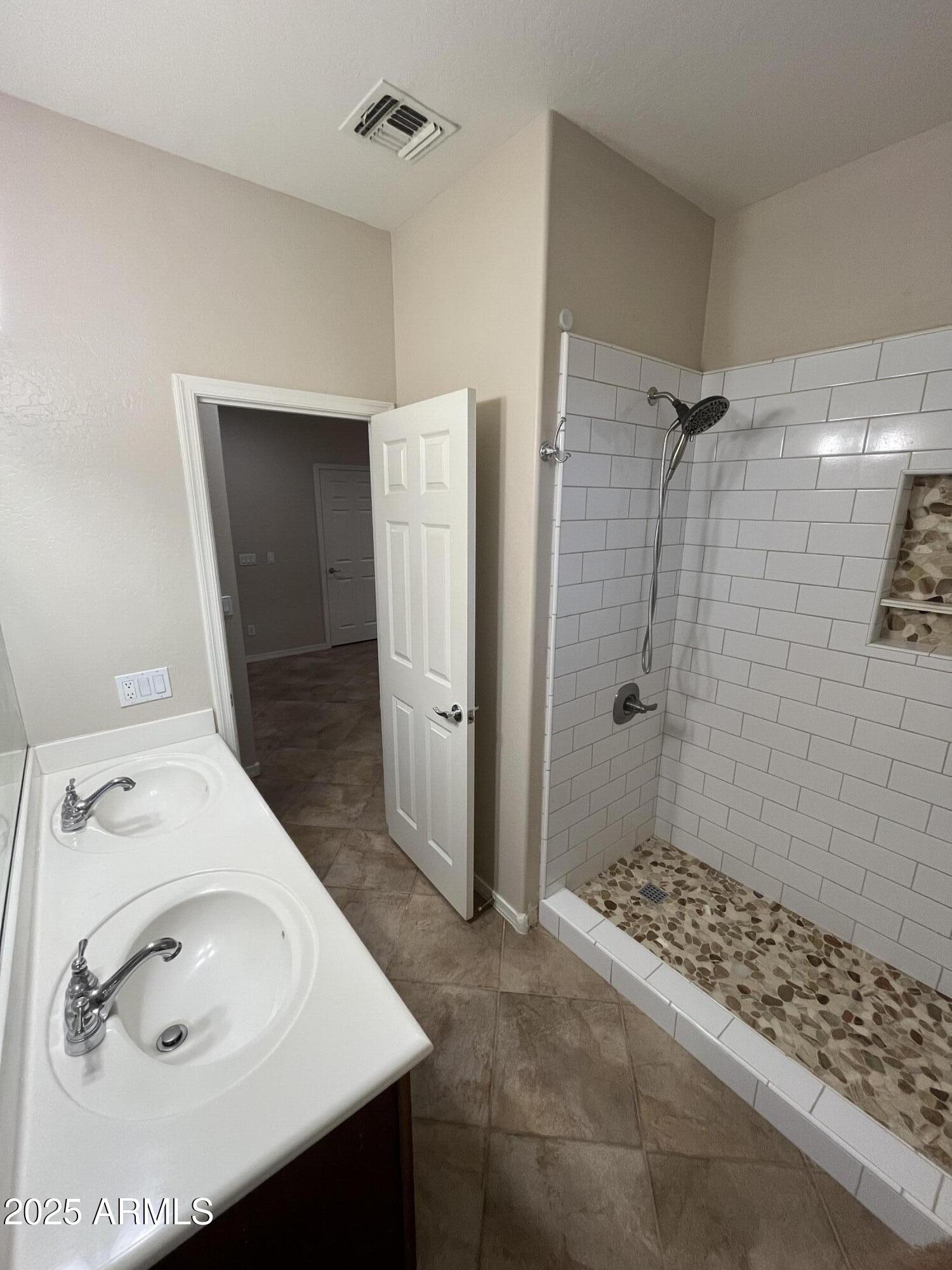 11249 N 161ST Avenue