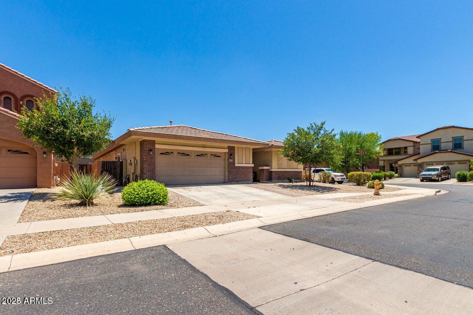 11249 N 161ST Avenue