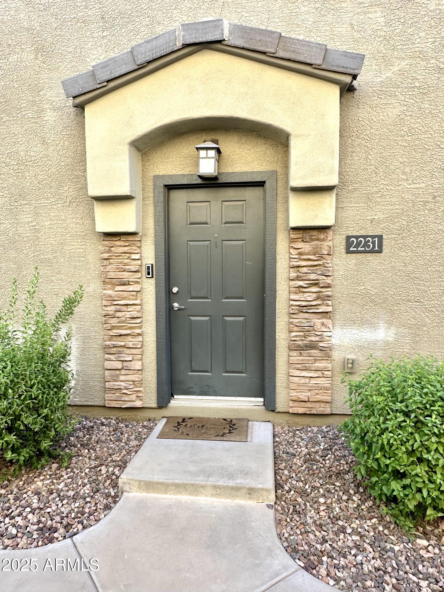 1350 S GREENFIELD Road, 2231