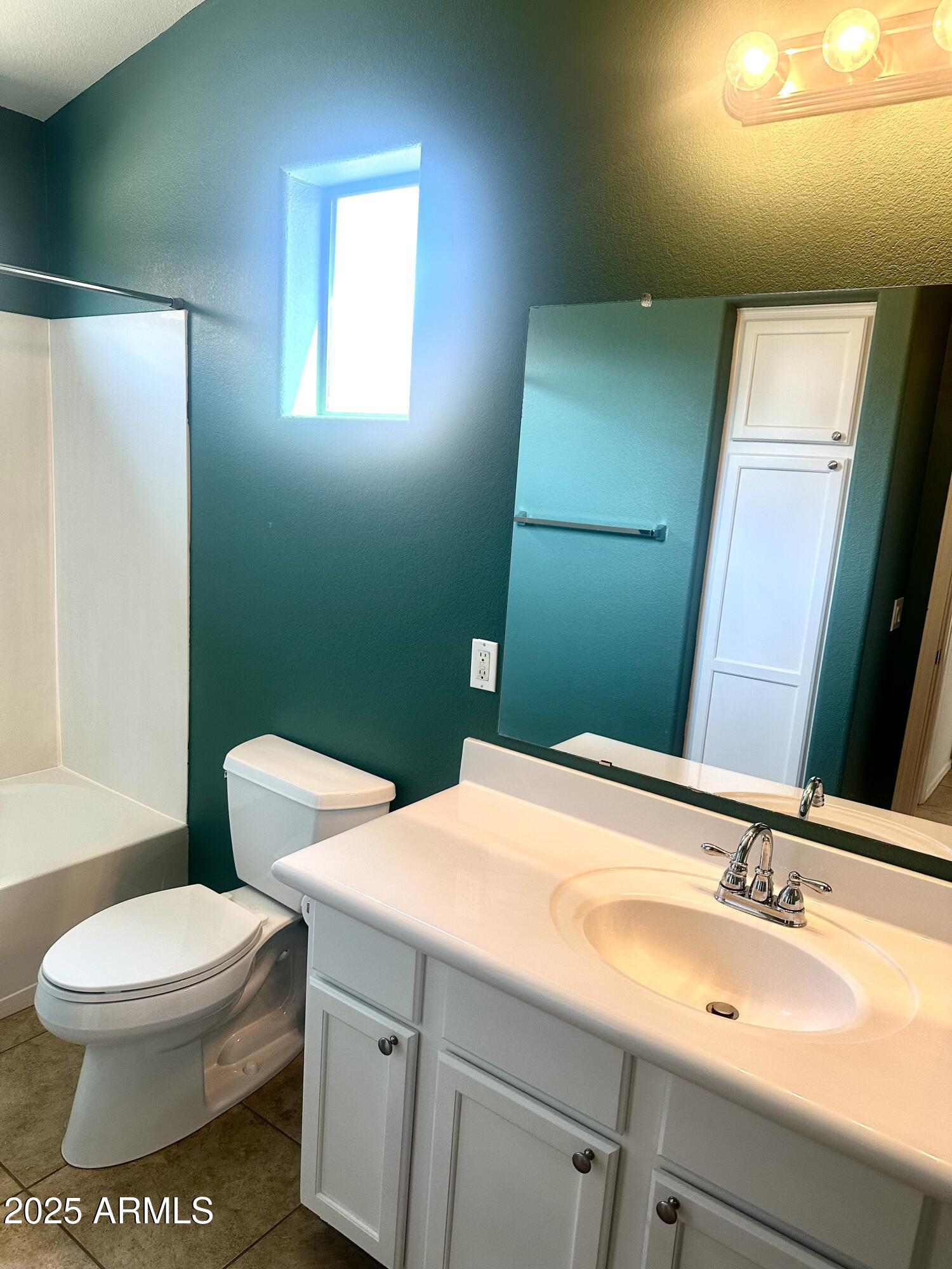 1350 S GREENFIELD Road, 2231