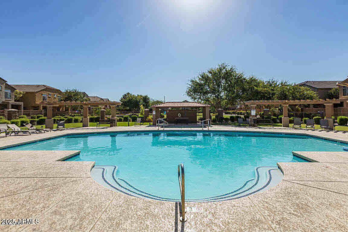 1350 S GREENFIELD Road, 2231