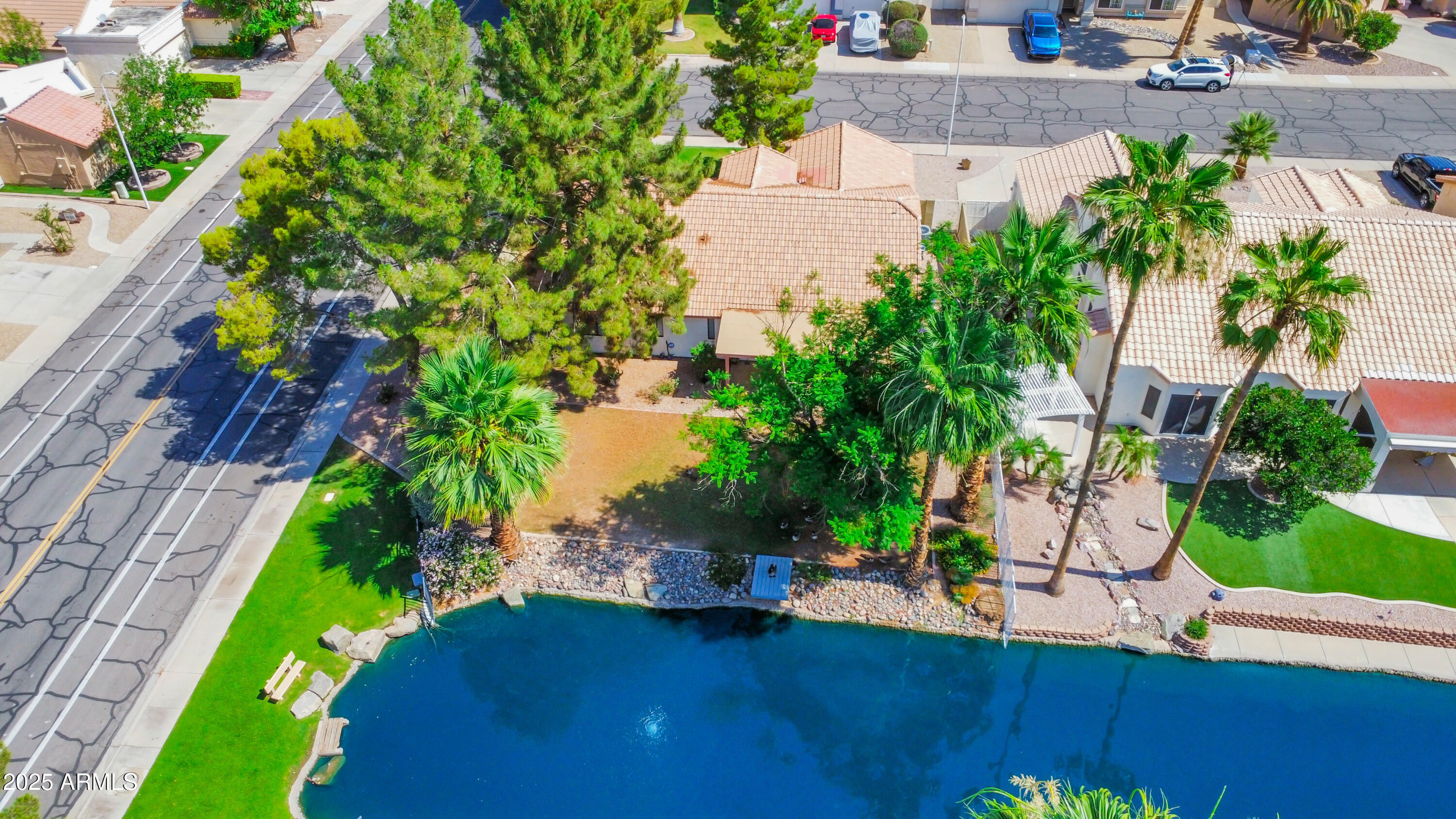 1603 E CHICAGO Street