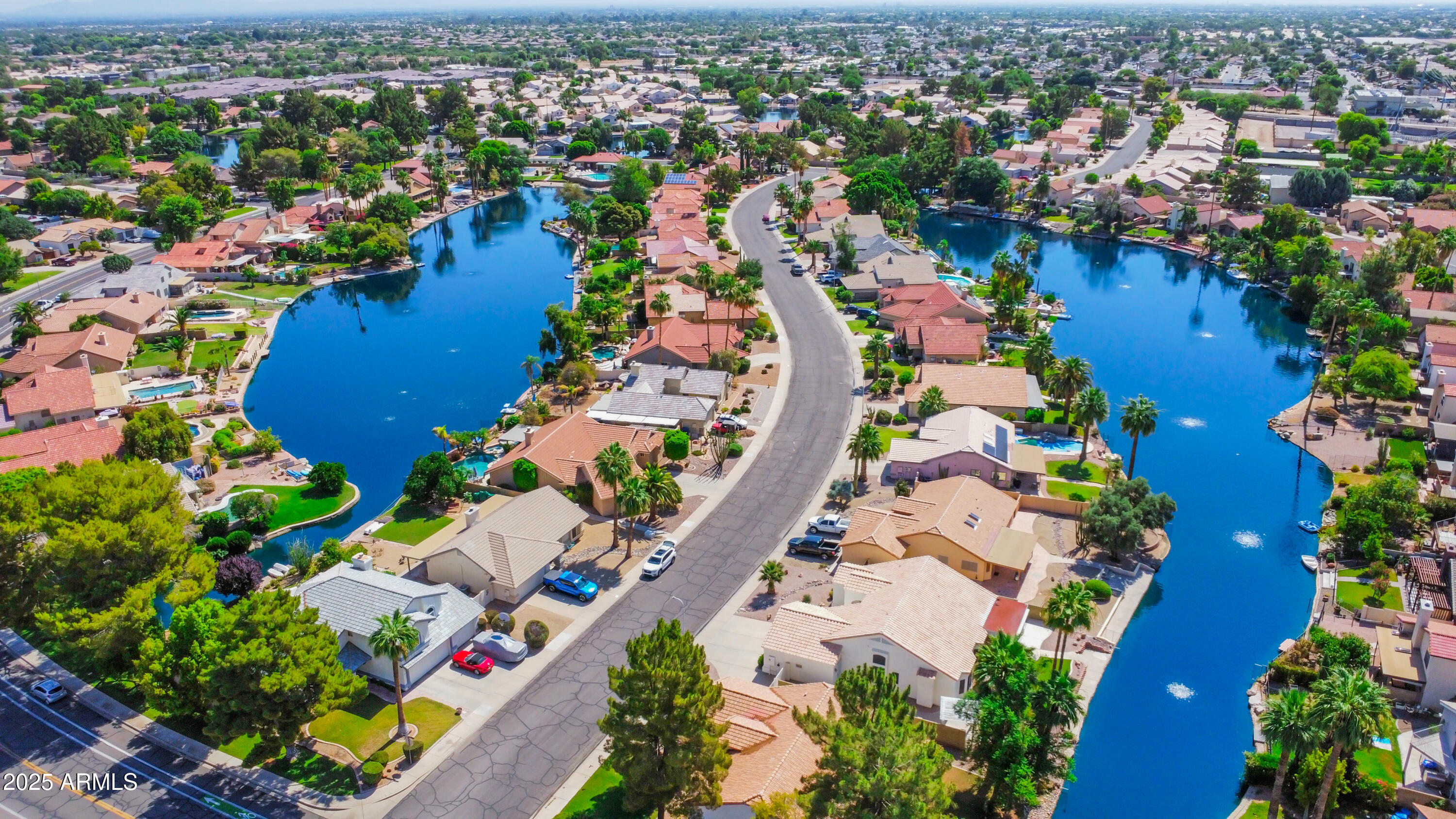 1603 E CHICAGO Street