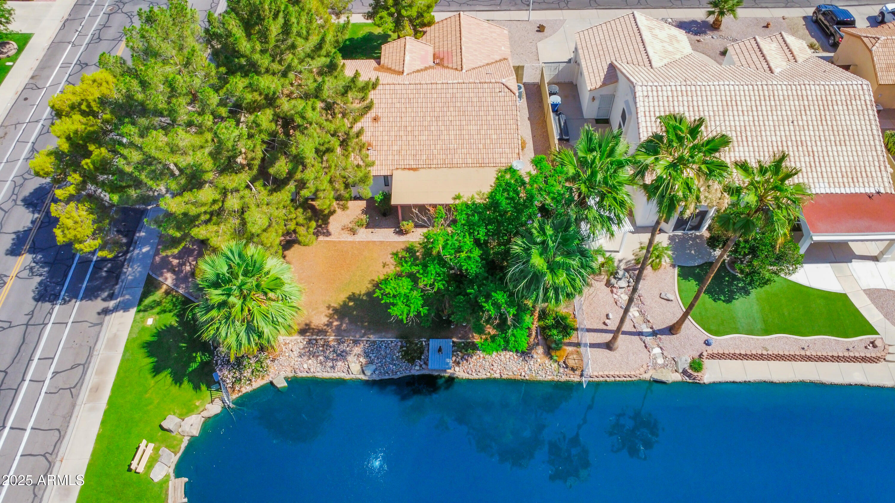 1603 E CHICAGO Street