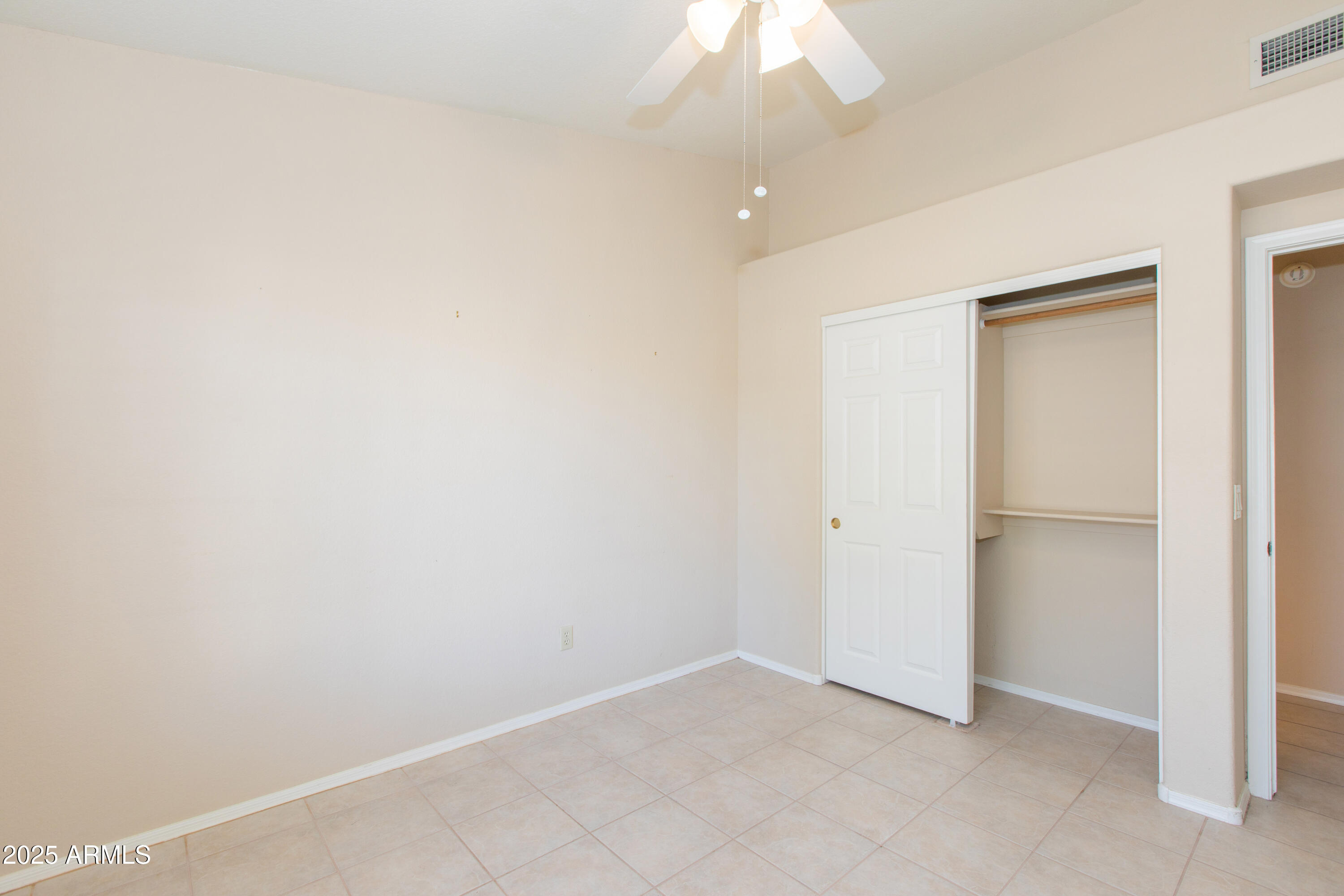 1603 E CHICAGO Street