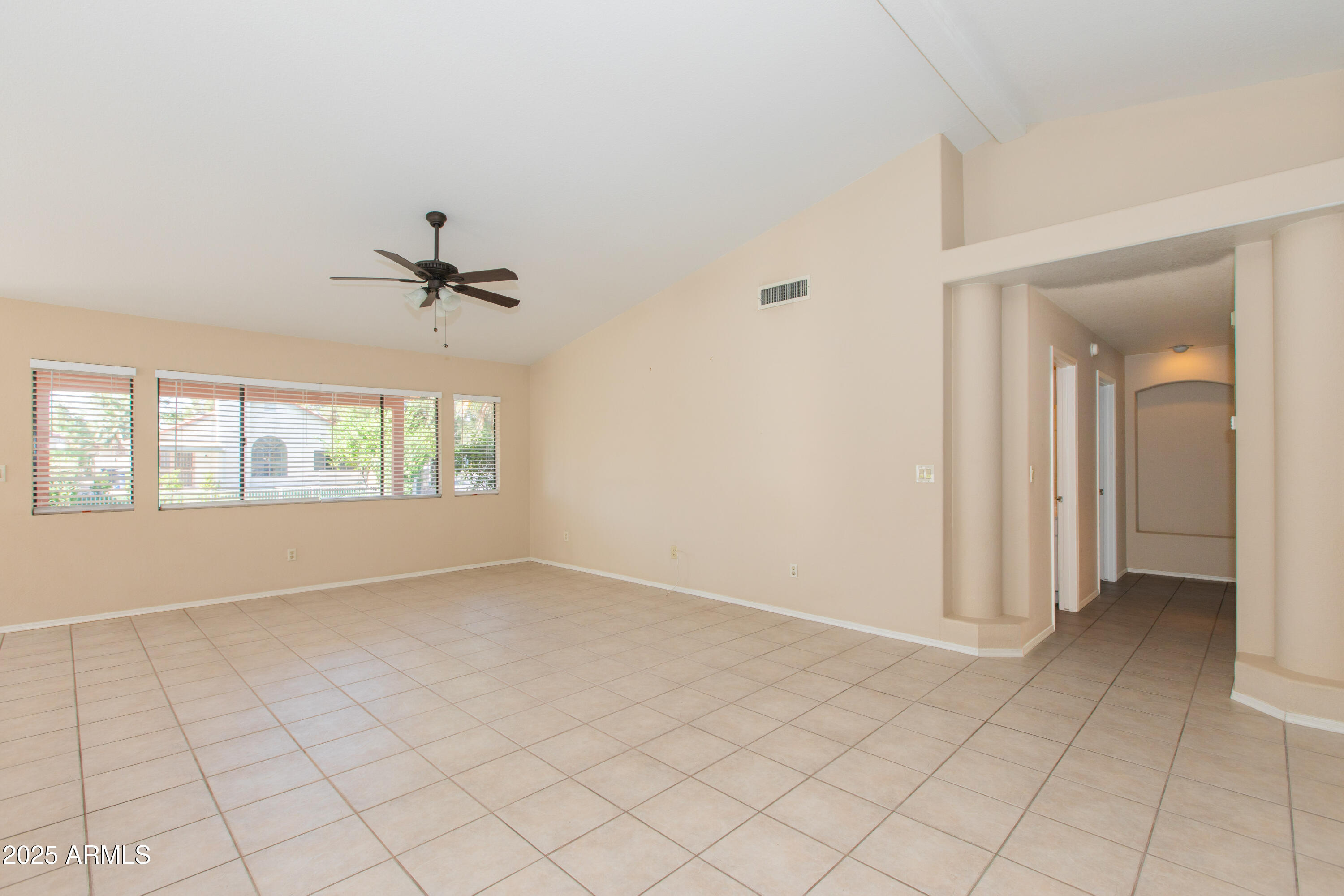 1603 E CHICAGO Street