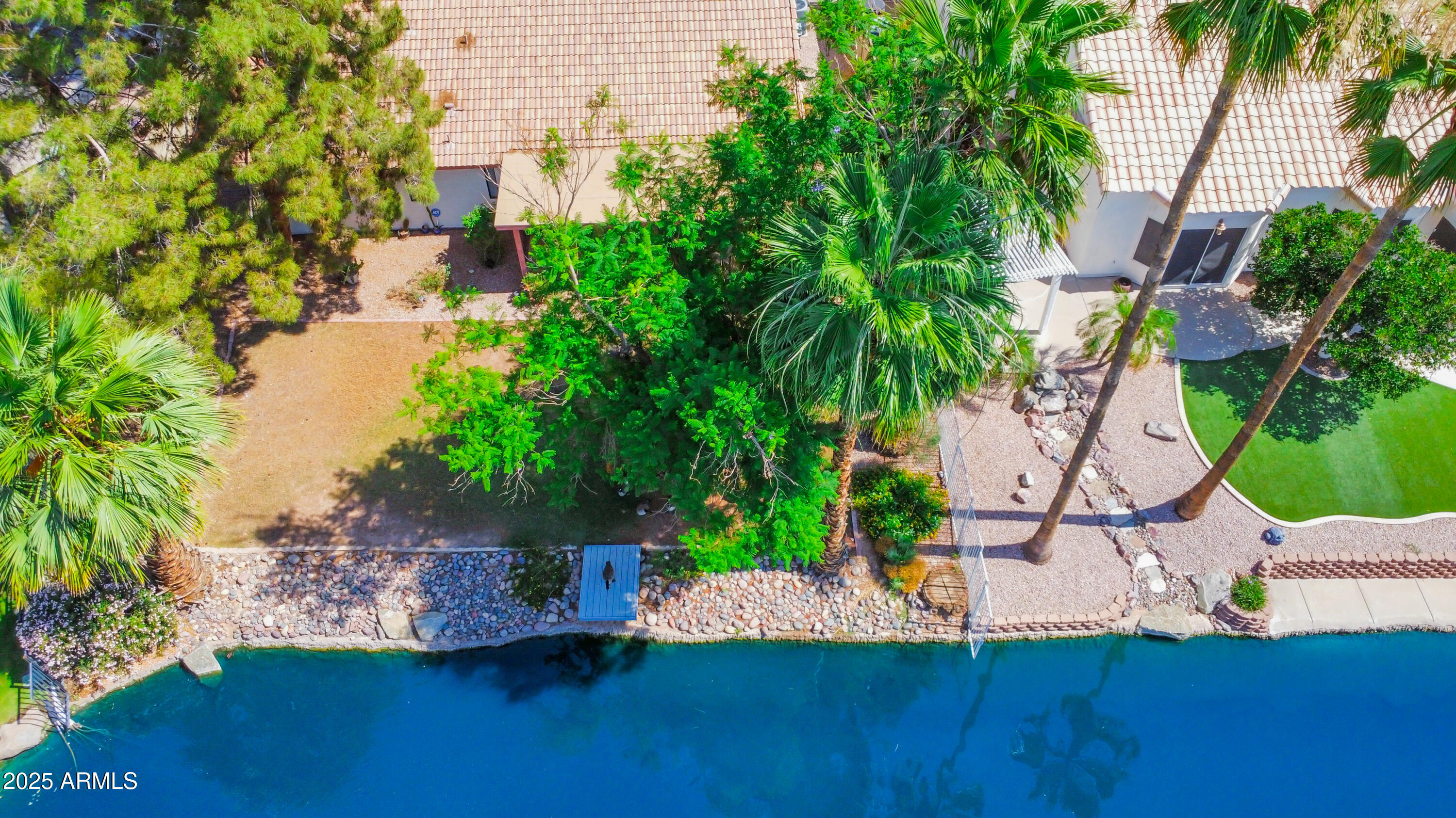 1603 E CHICAGO Street