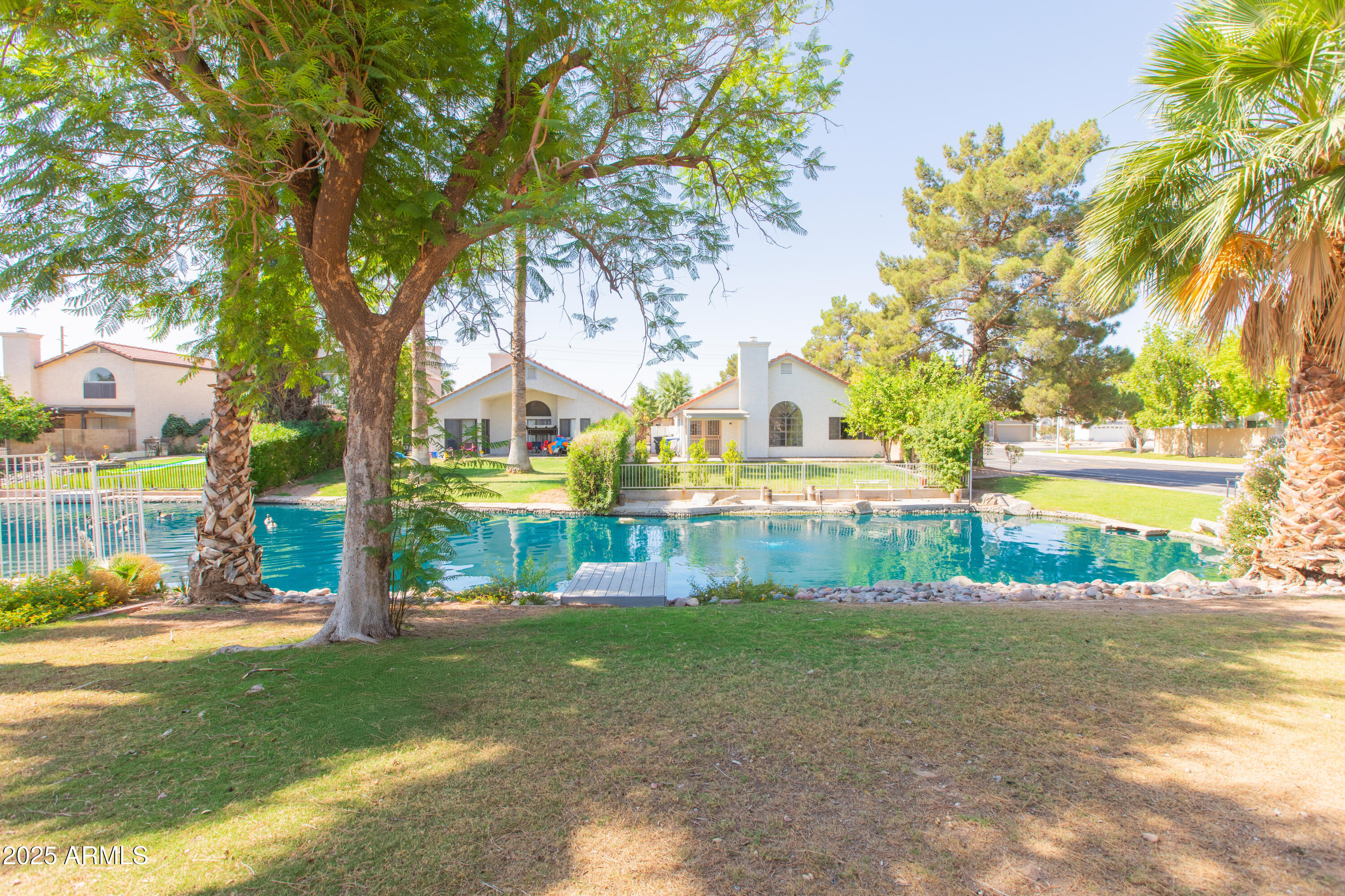 1603 E CHICAGO Street