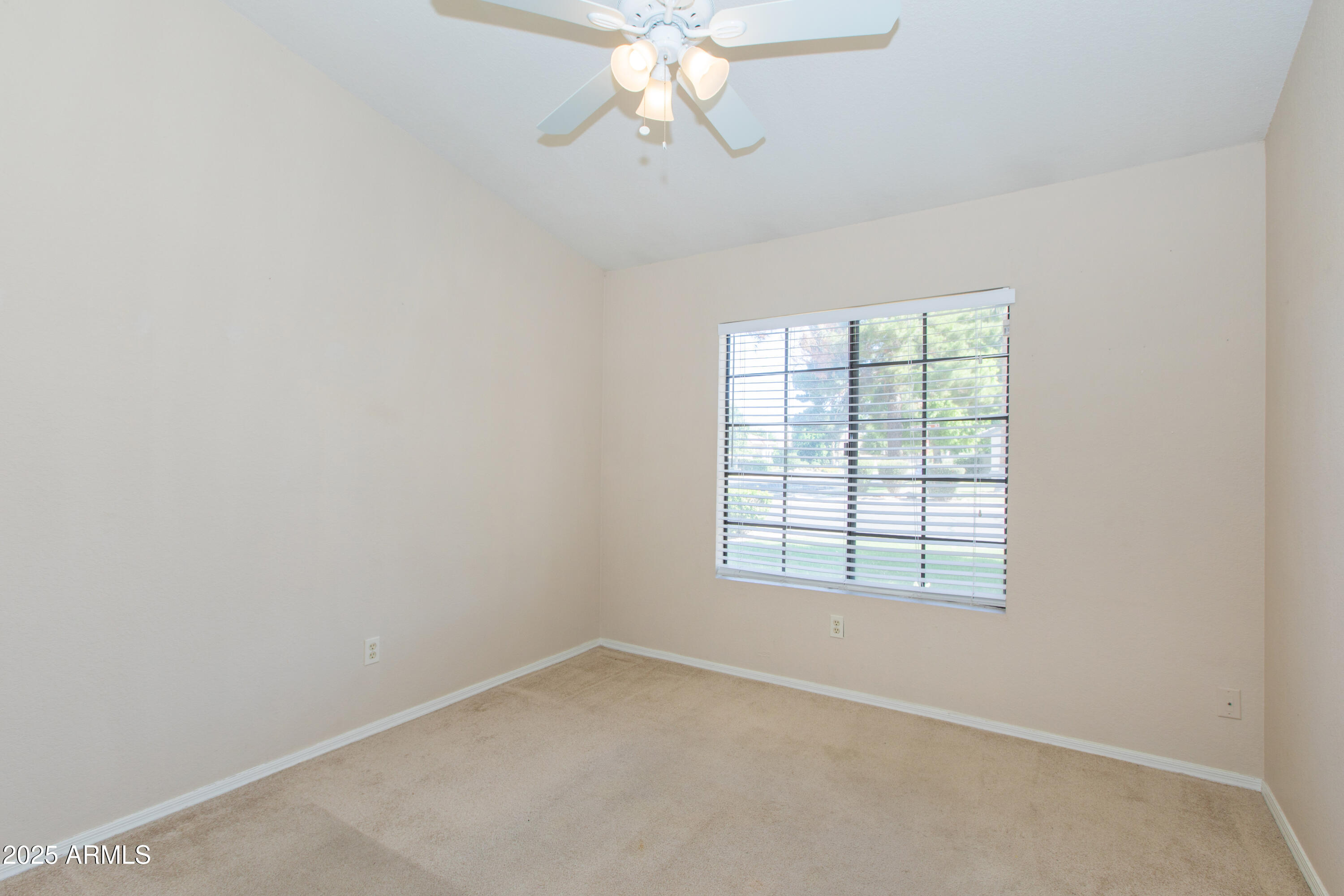 1603 E CHICAGO Street