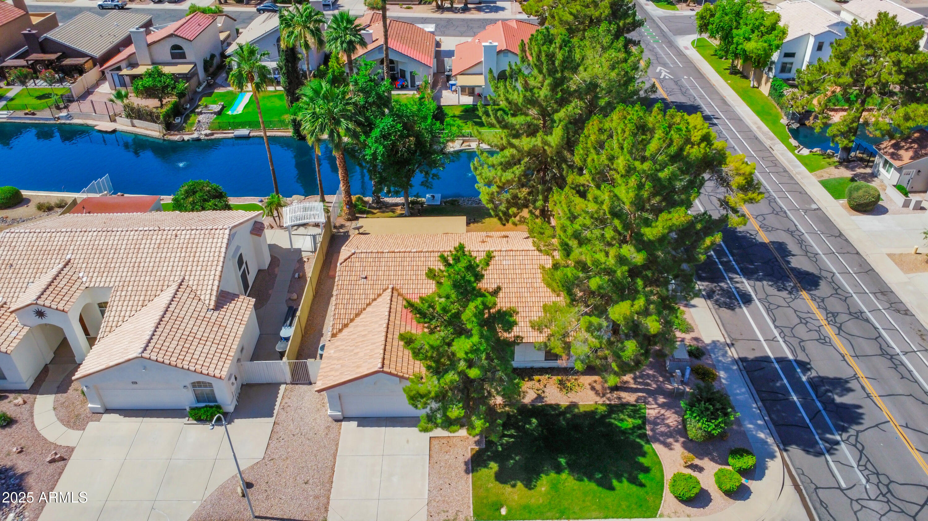 1603 E CHICAGO Street