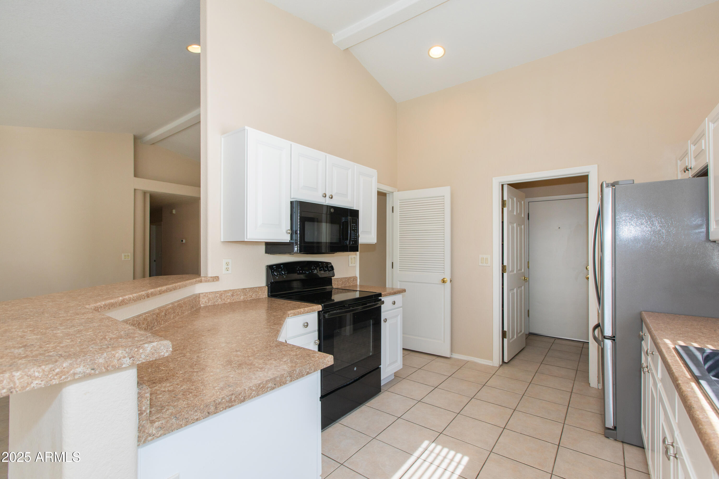 1603 E CHICAGO Street