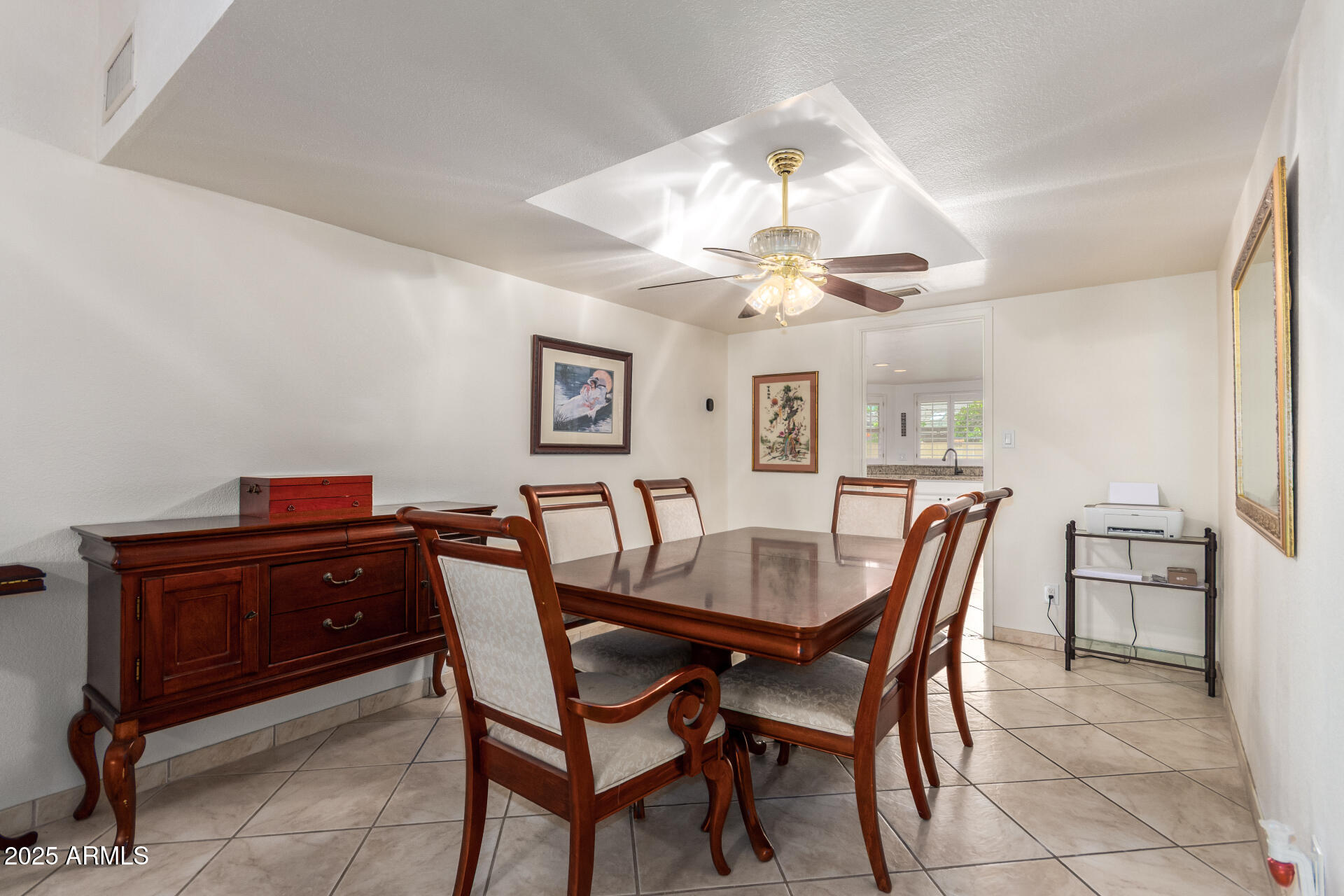 400 W CROFTON Street