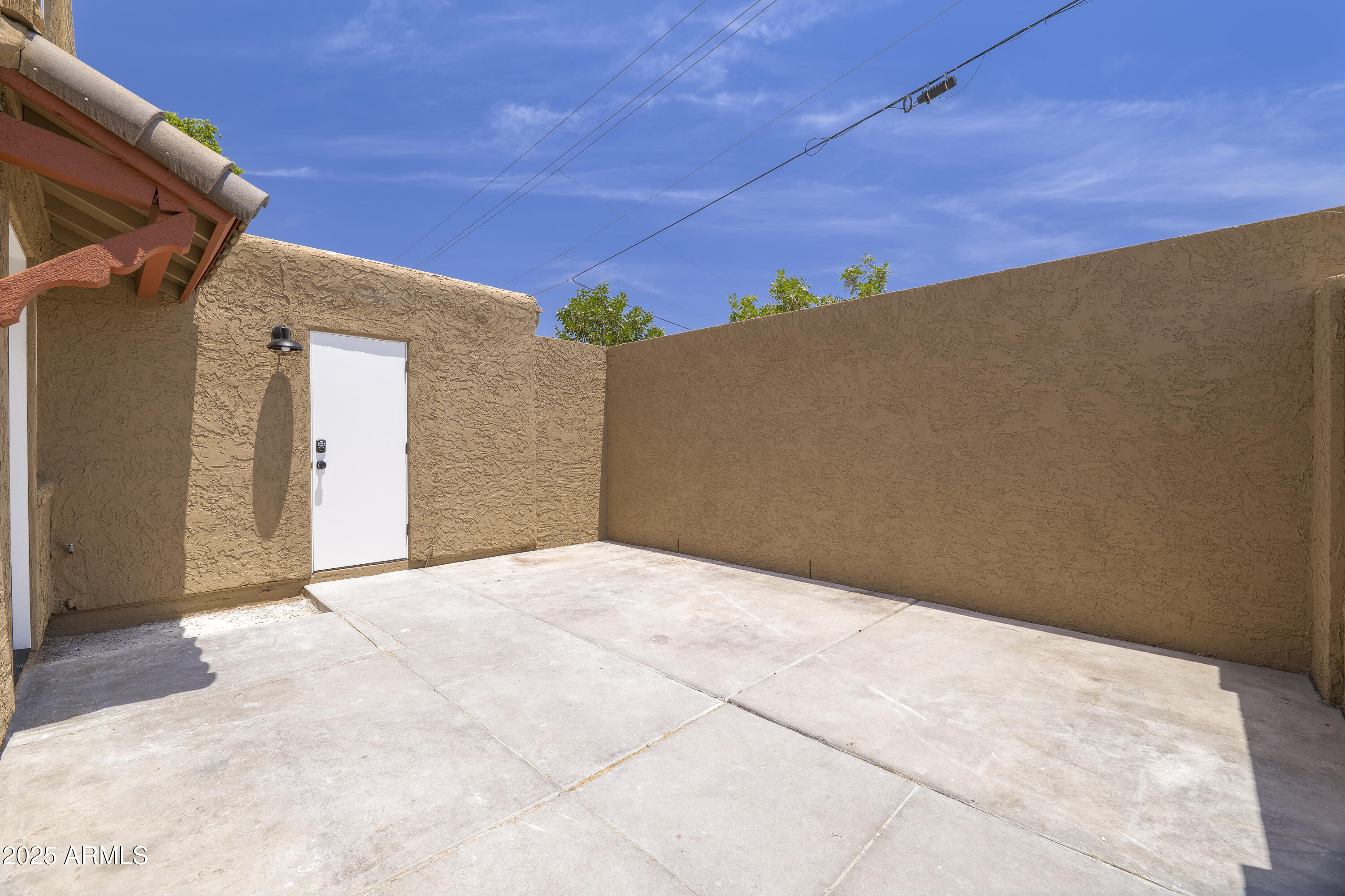 948 S Alma School Road, 1