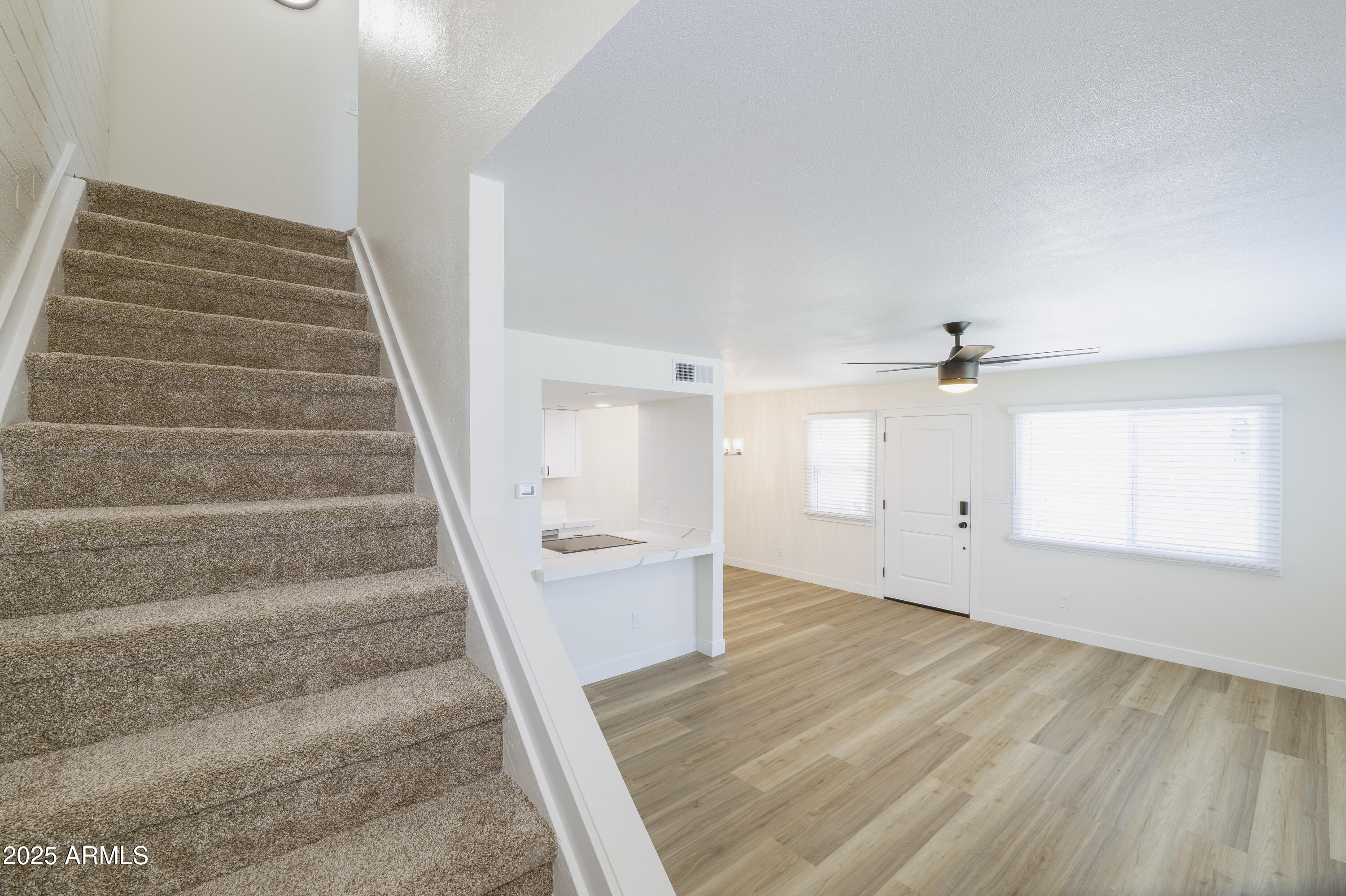 948 S Alma School Road, 1