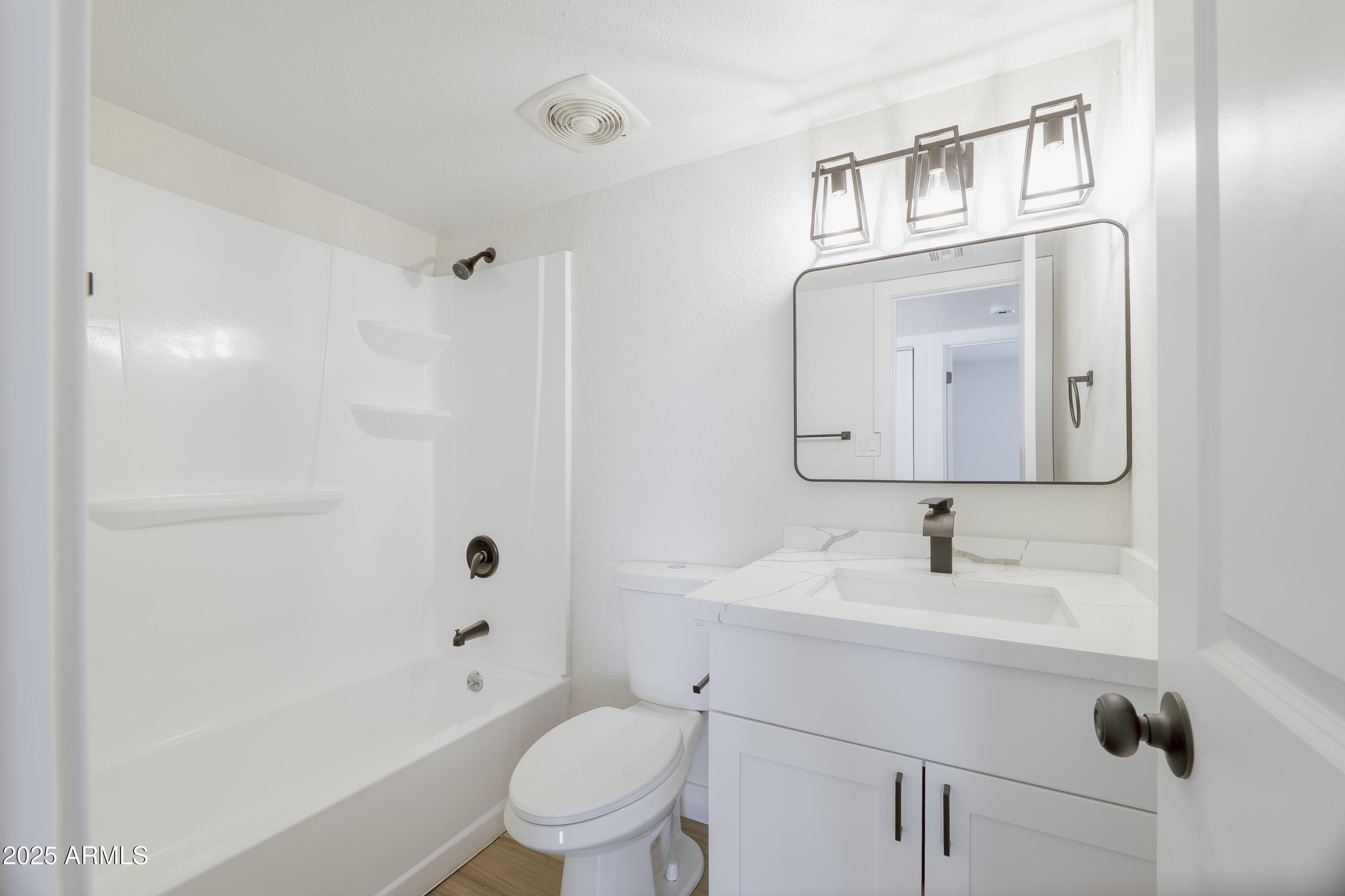 948 S Alma School Road, 1