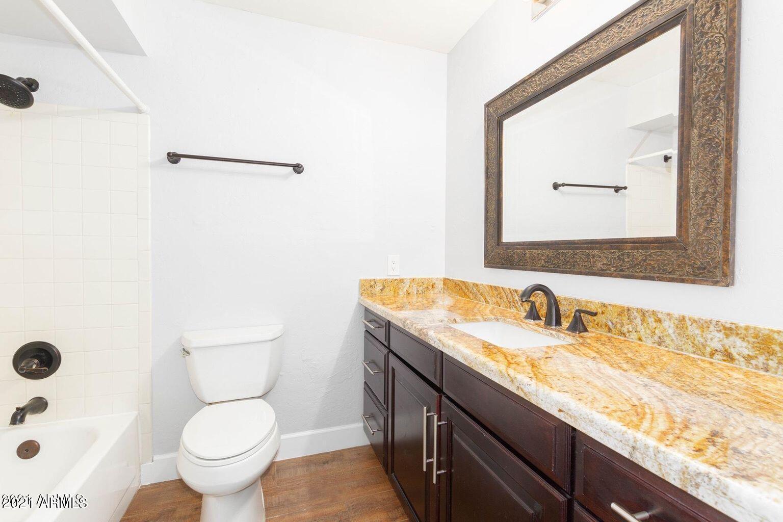 2019 W LEMON TREE Place, 1147