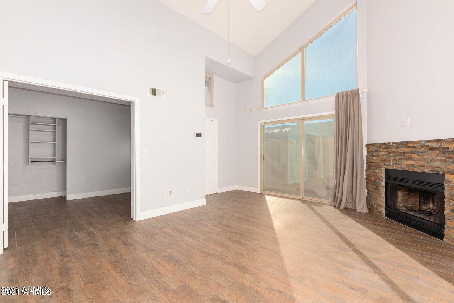 2019 W LEMON TREE Place, 1147