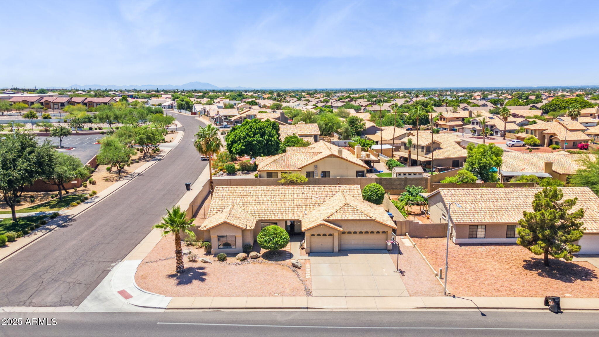 6645 E PRESTON Street