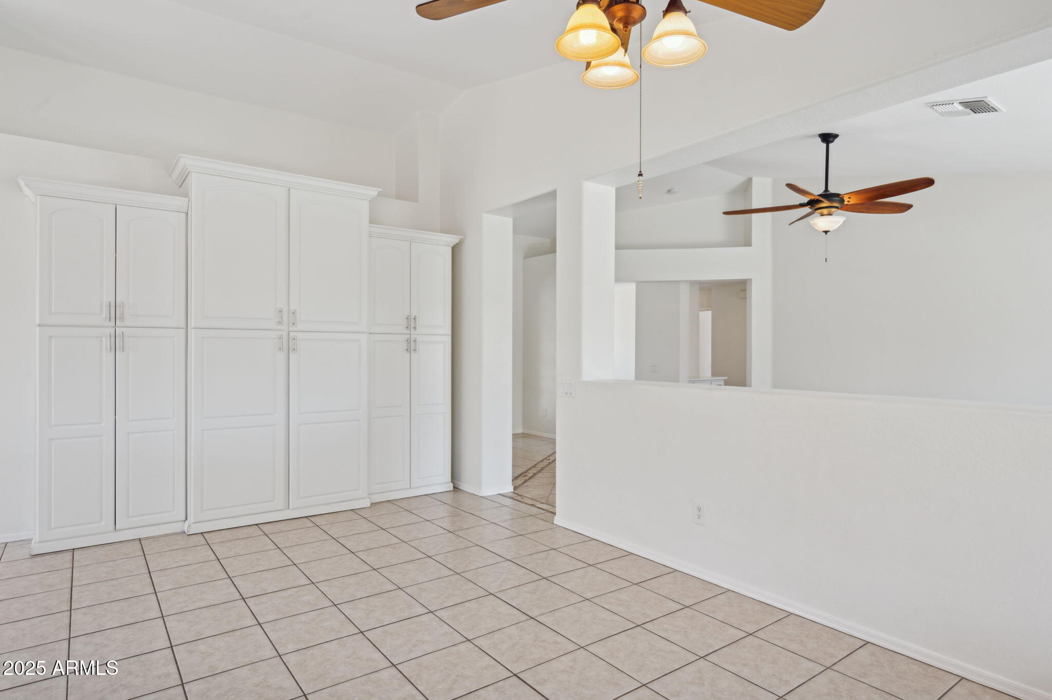 6645 E PRESTON Street