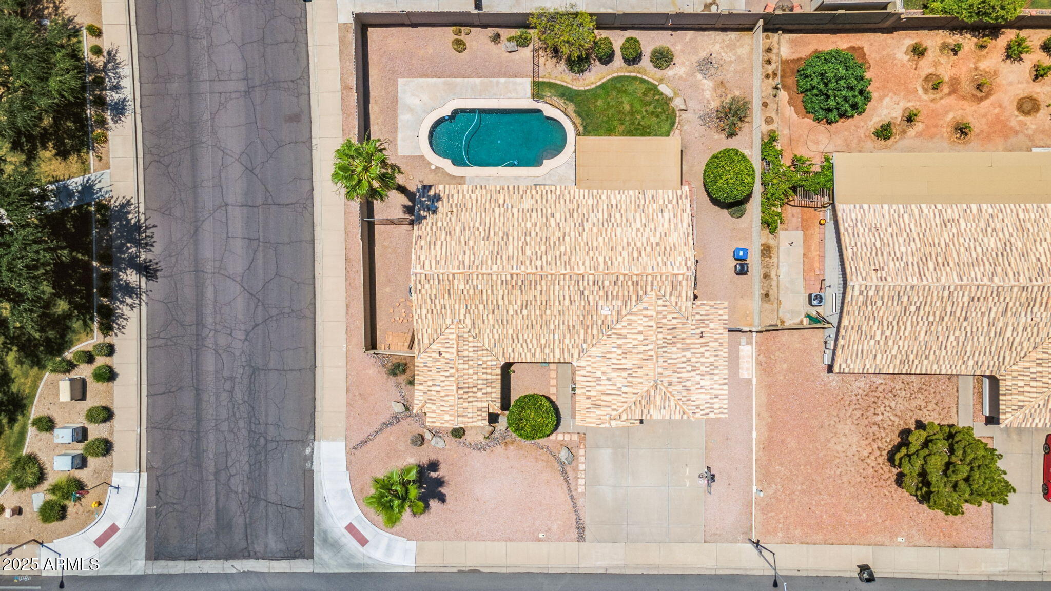 6645 E PRESTON Street