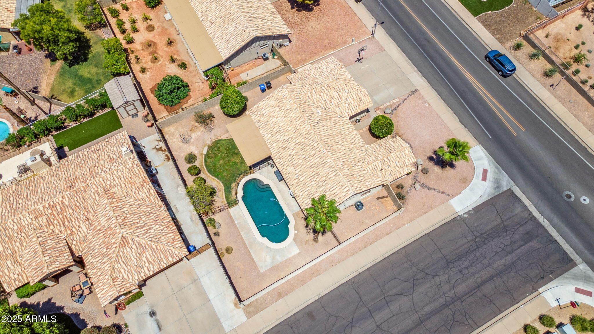 6645 E PRESTON Street